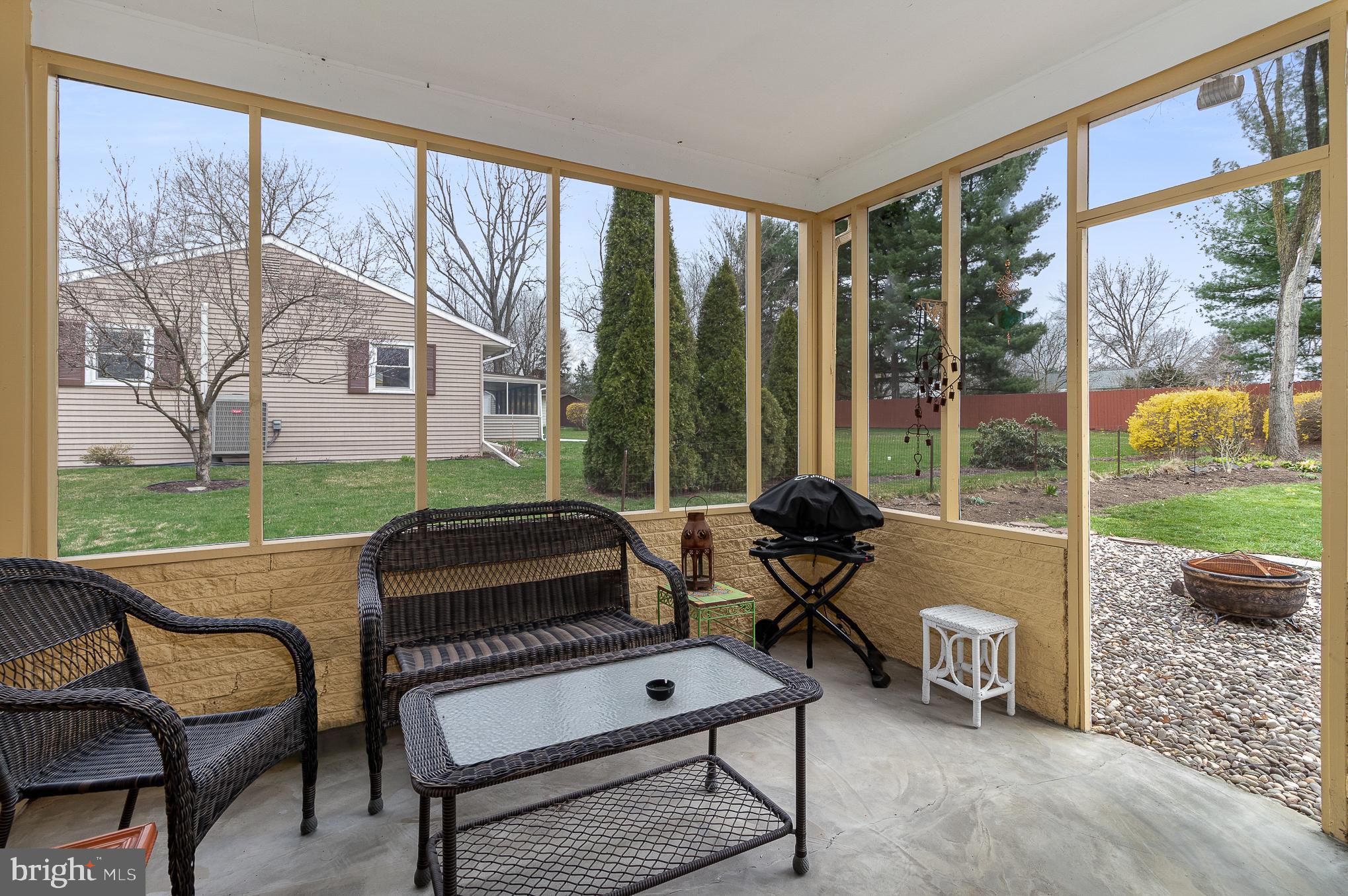 NOLL MANOR - Residential