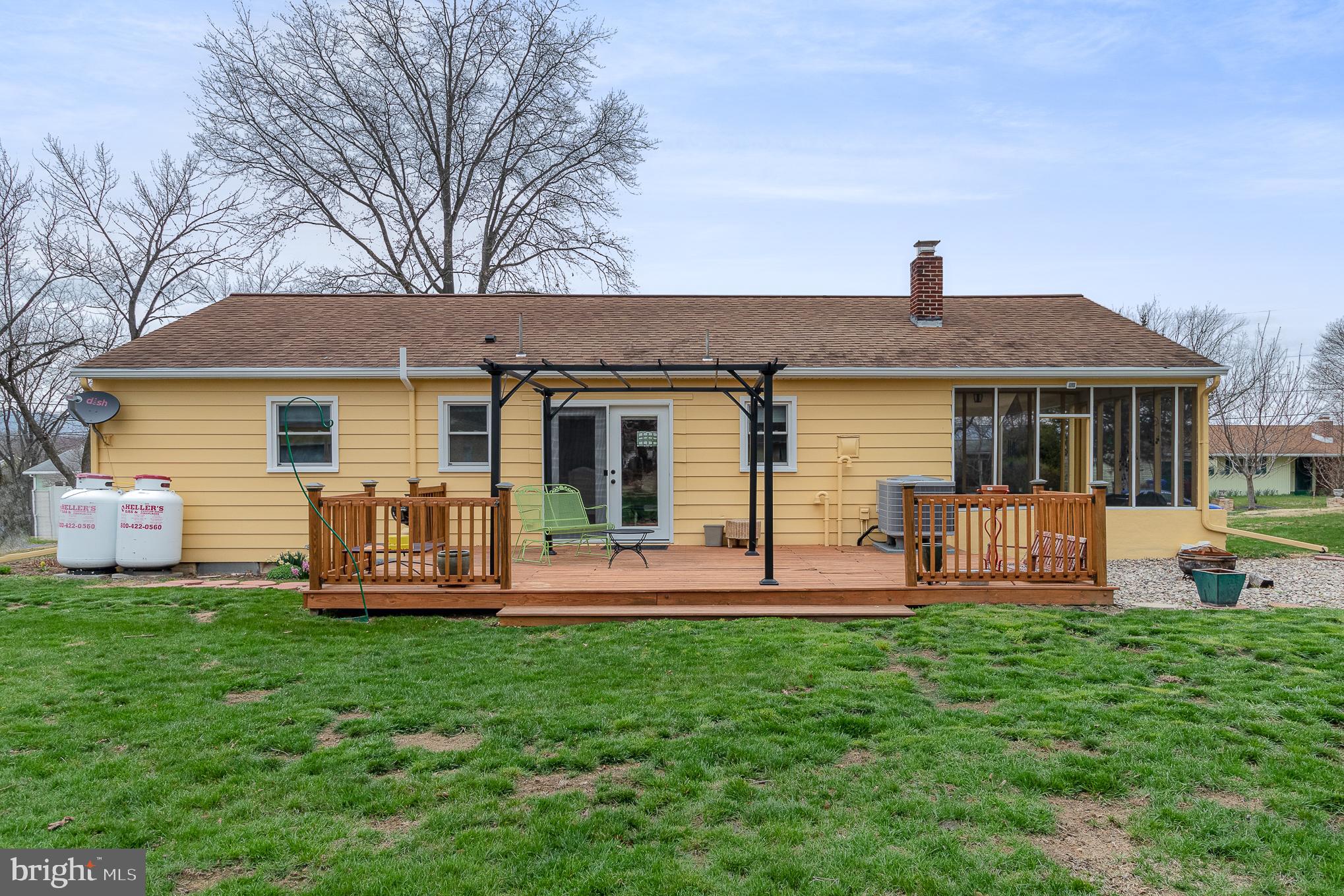 NOLL MANOR - Residential