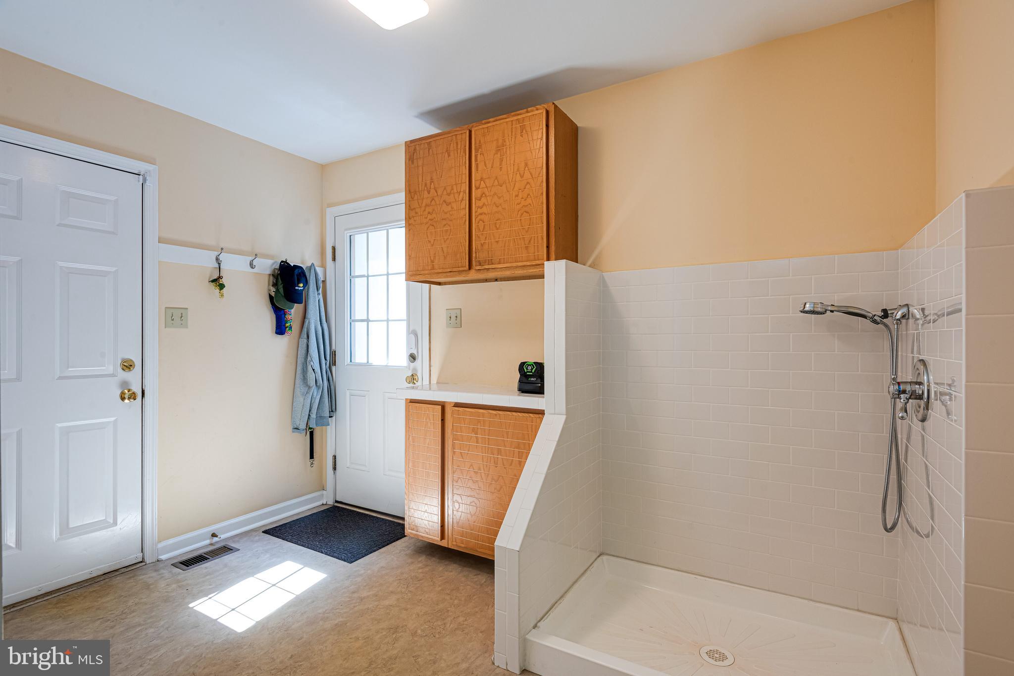 RAVENSCLIFF - Residential