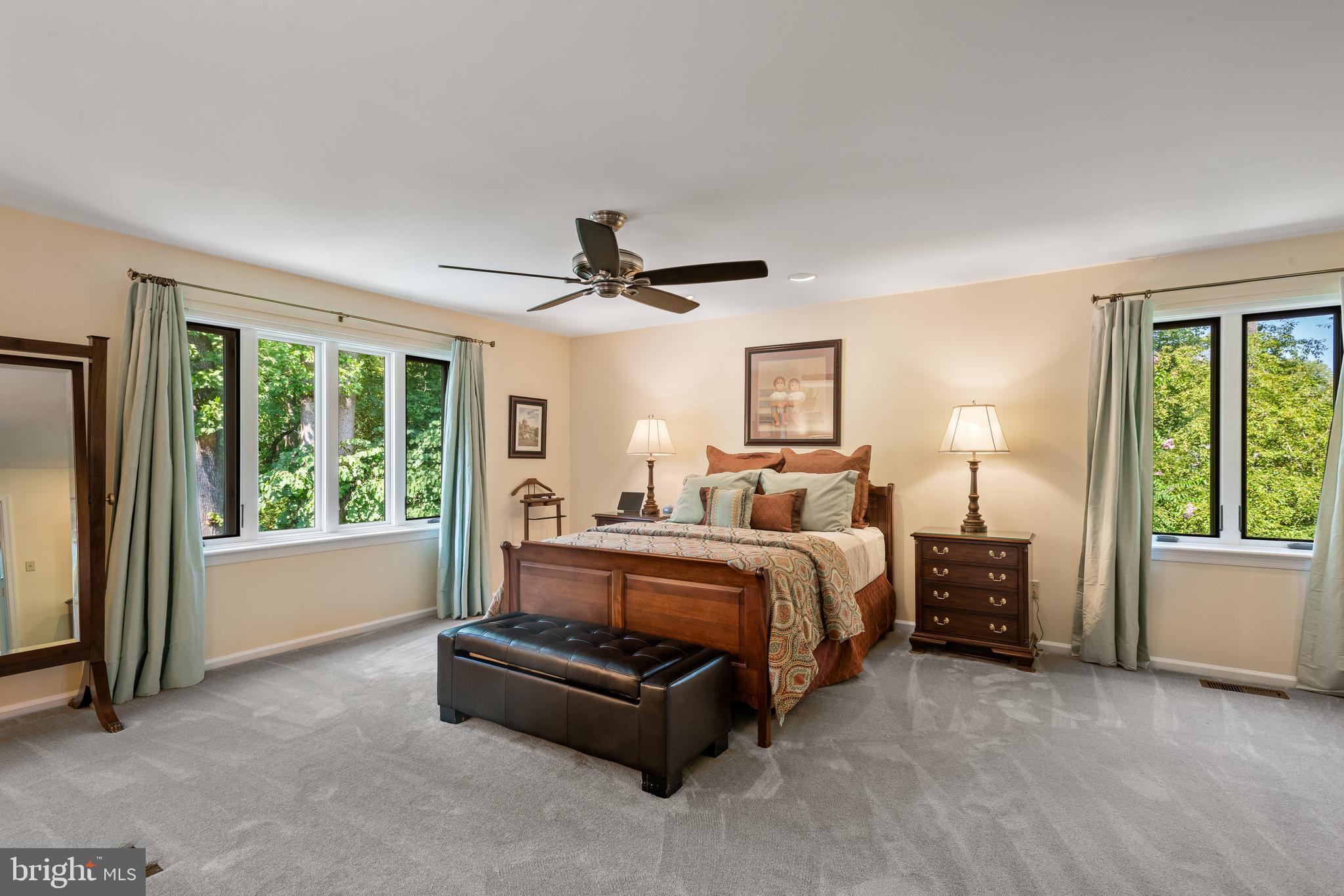RAVENSCLIFF - Residential