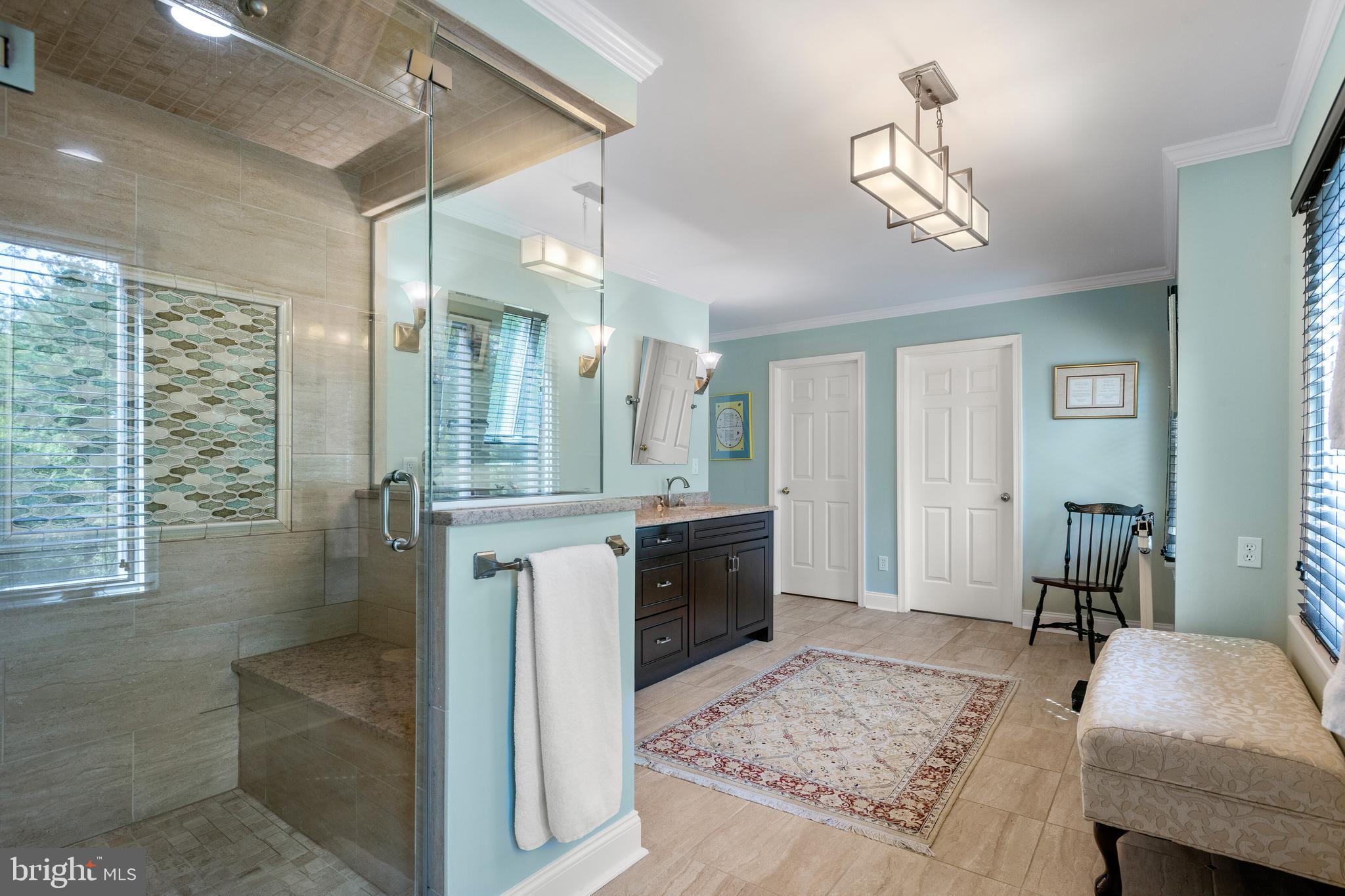 RAVENSCLIFF - Residential