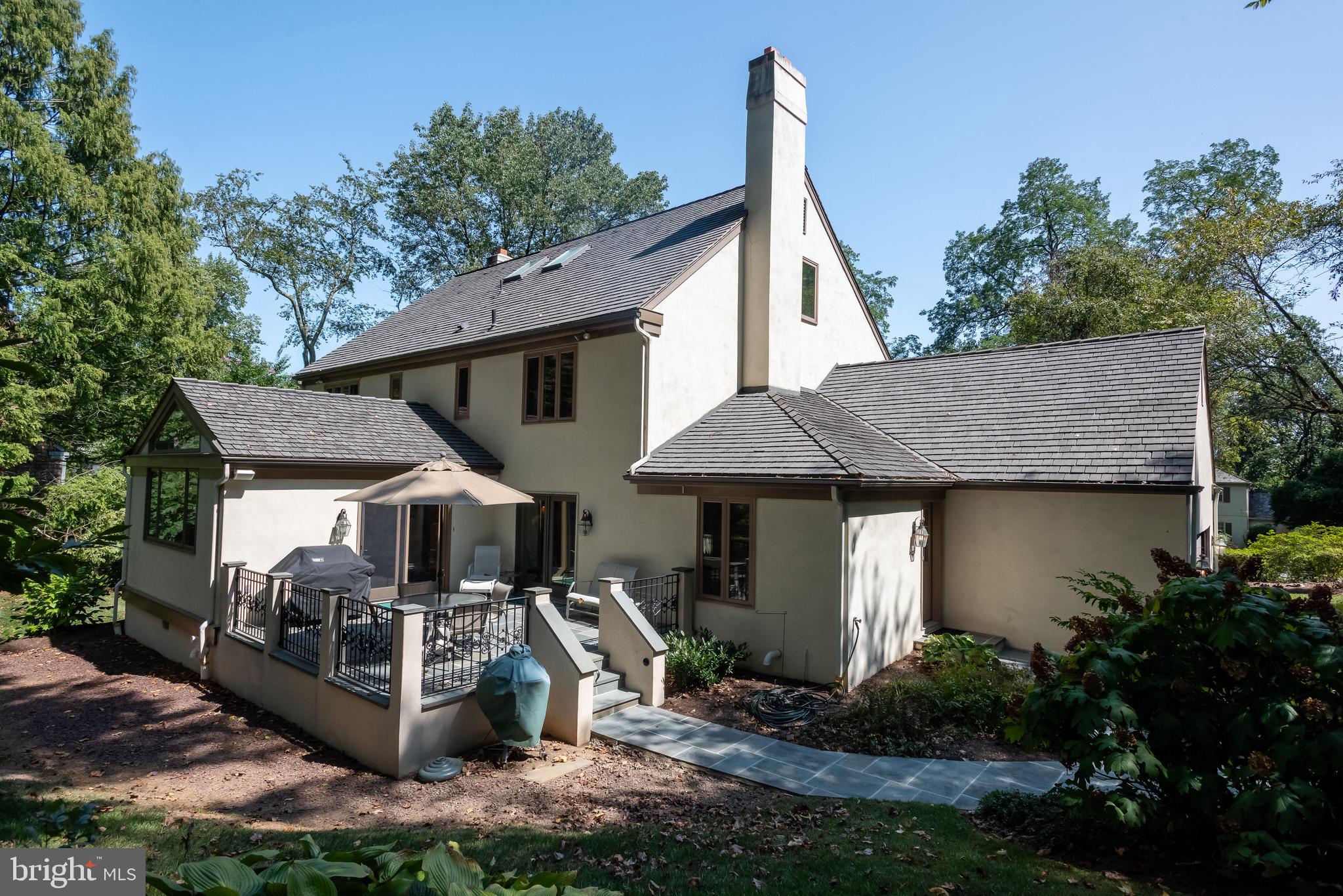 RAVENSCLIFF - Residential