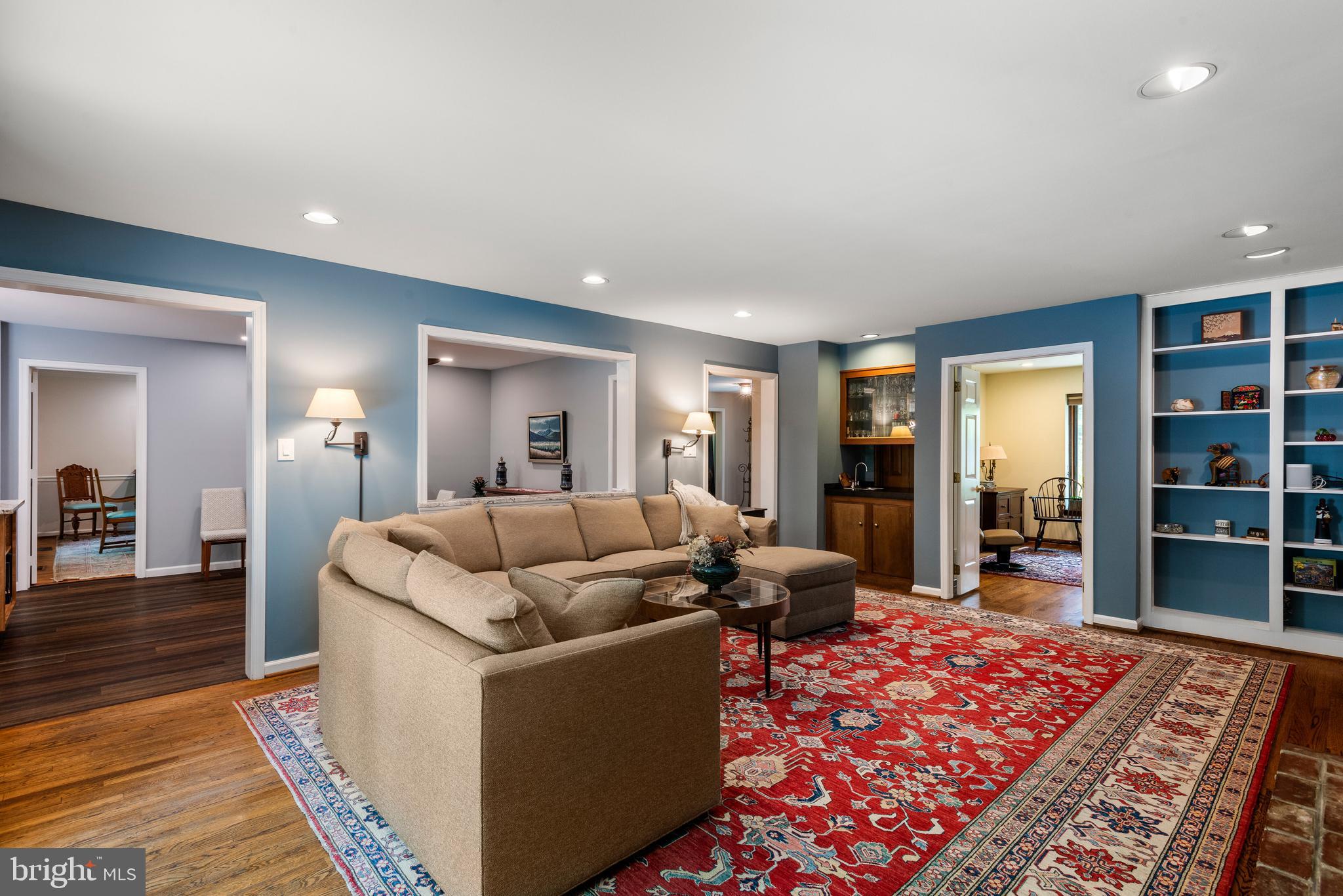 RAVENSCLIFF - Residential