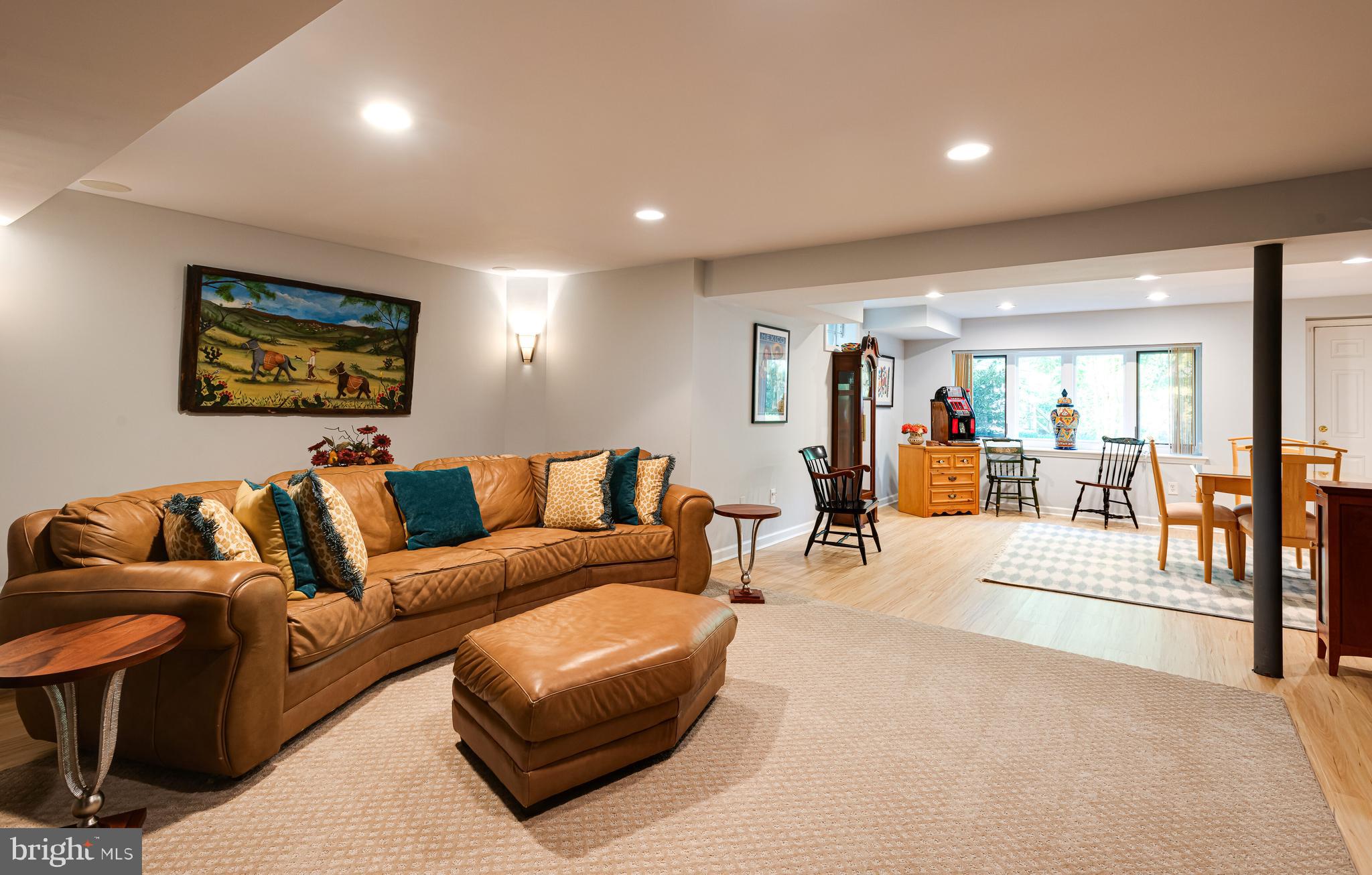 RAVENSCLIFF - Residential