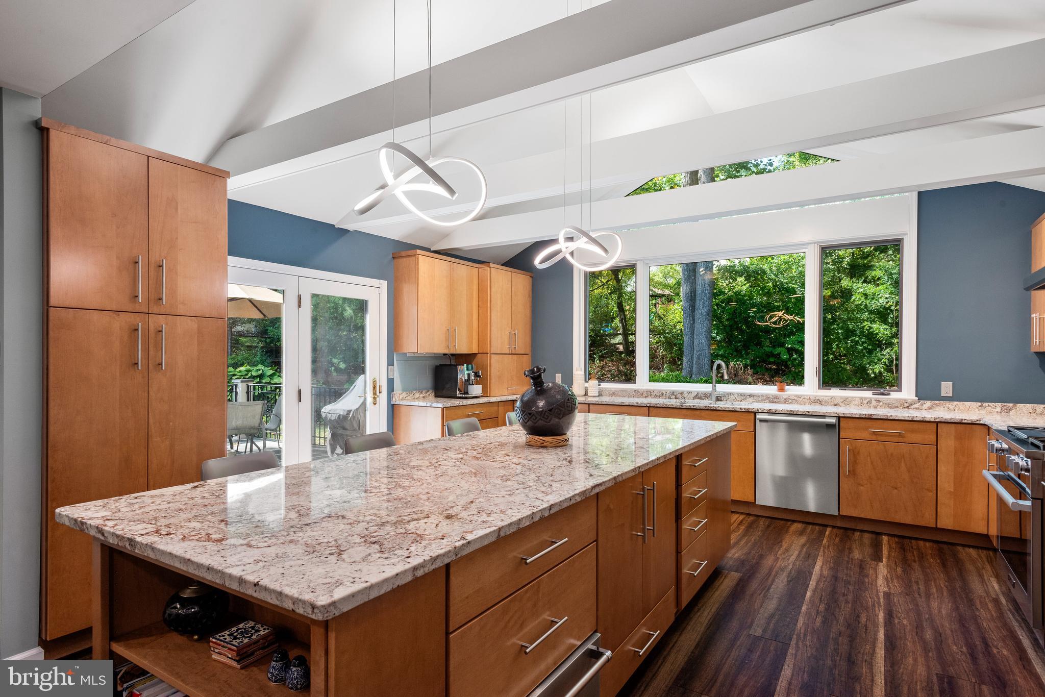 RAVENSCLIFF - Residential