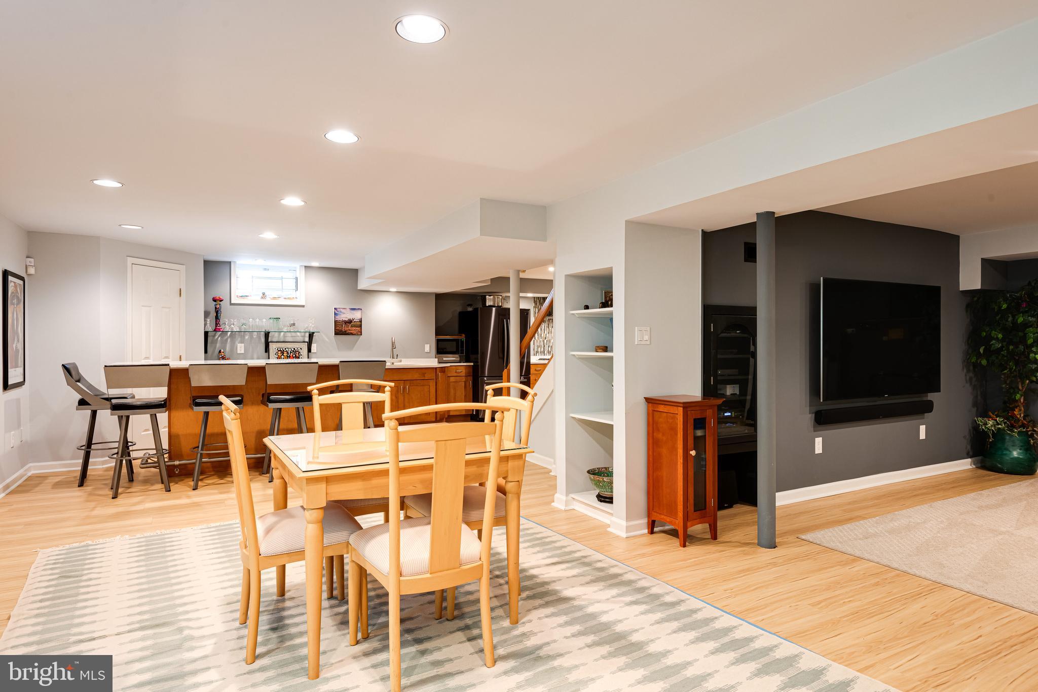 RAVENSCLIFF - Residential
