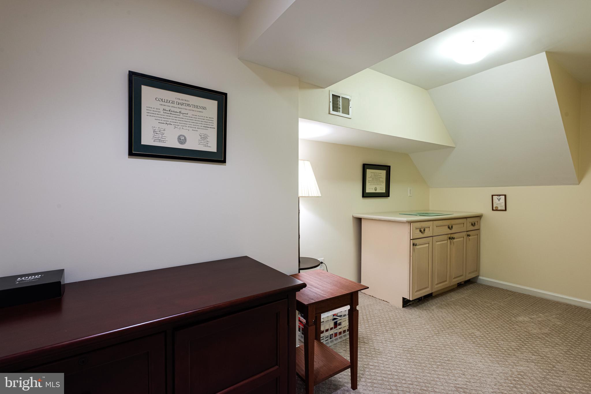 RAVENSCLIFF - Residential