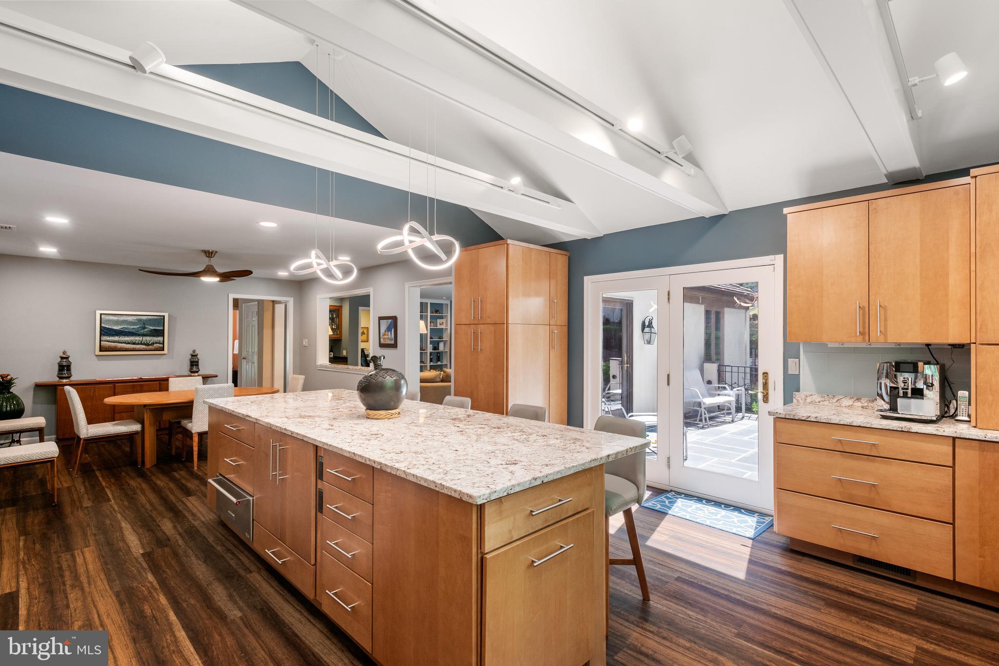 RAVENSCLIFF - Residential