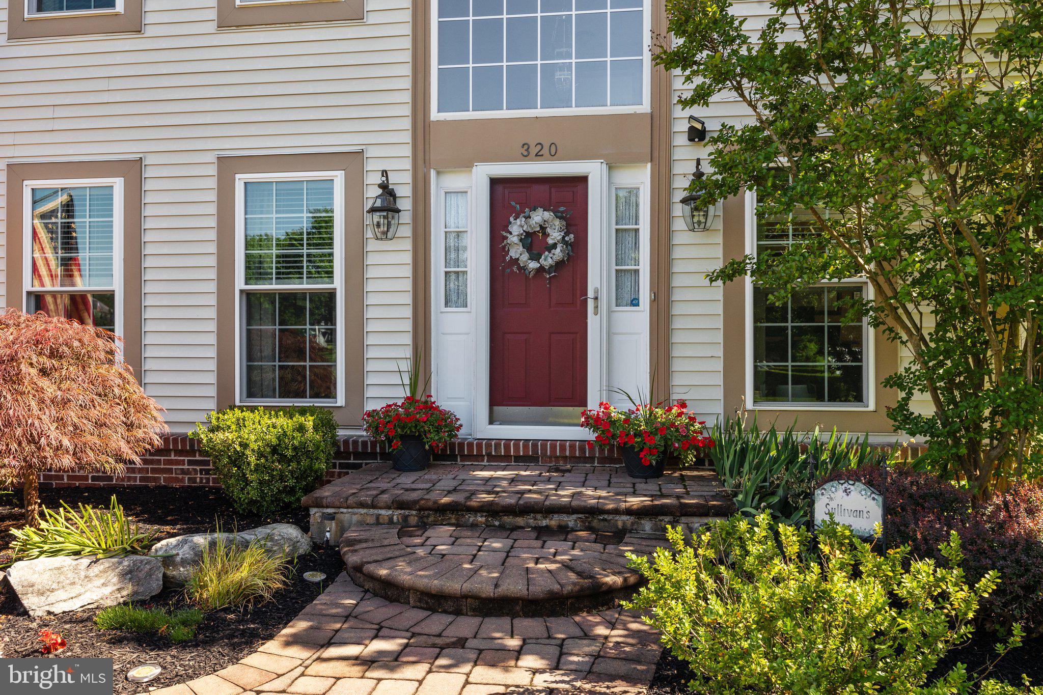 HIDDEN CREEK - Residential