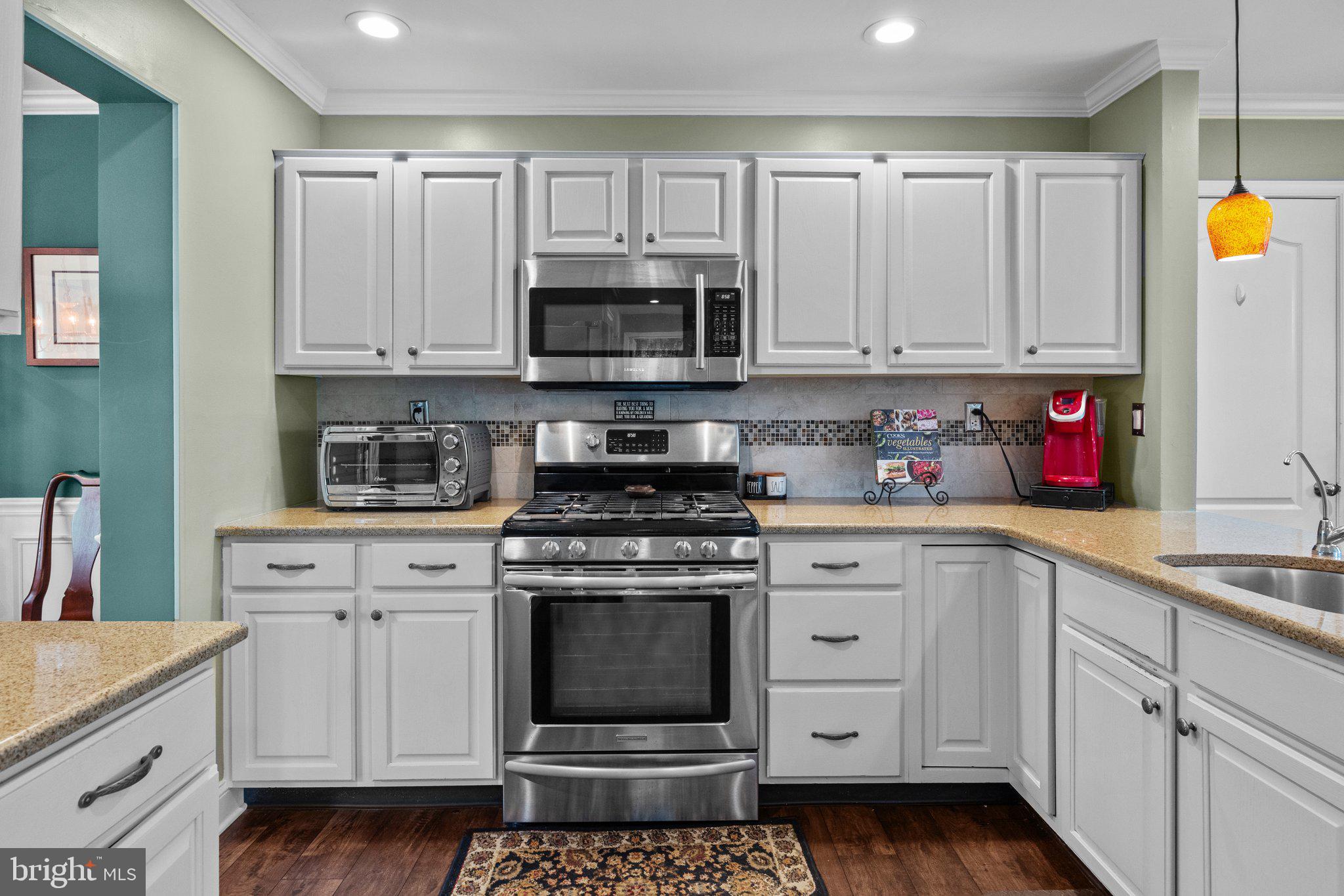 HIDDEN CREEK - Residential