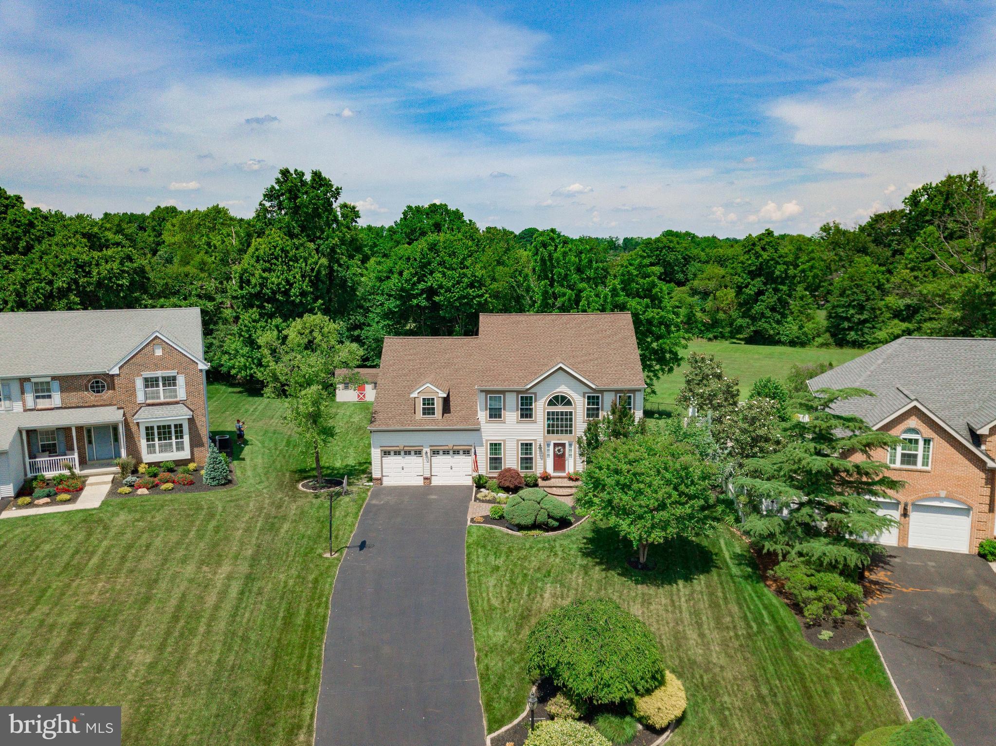 HIDDEN CREEK - Residential