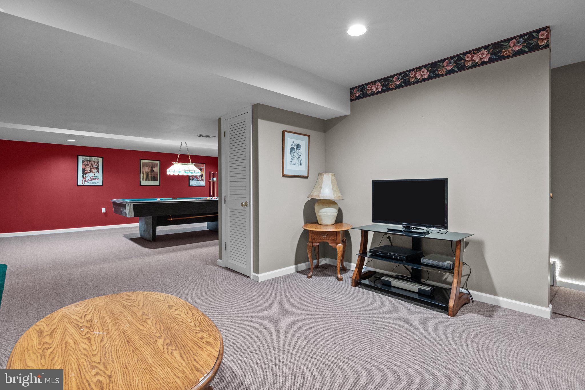 HIDDEN CREEK - Residential