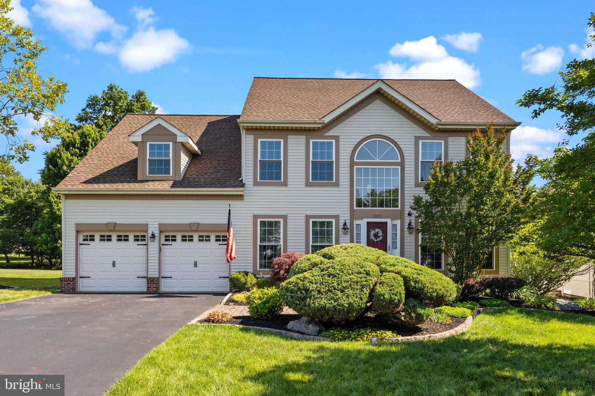 HIDDEN CREEK - Residential