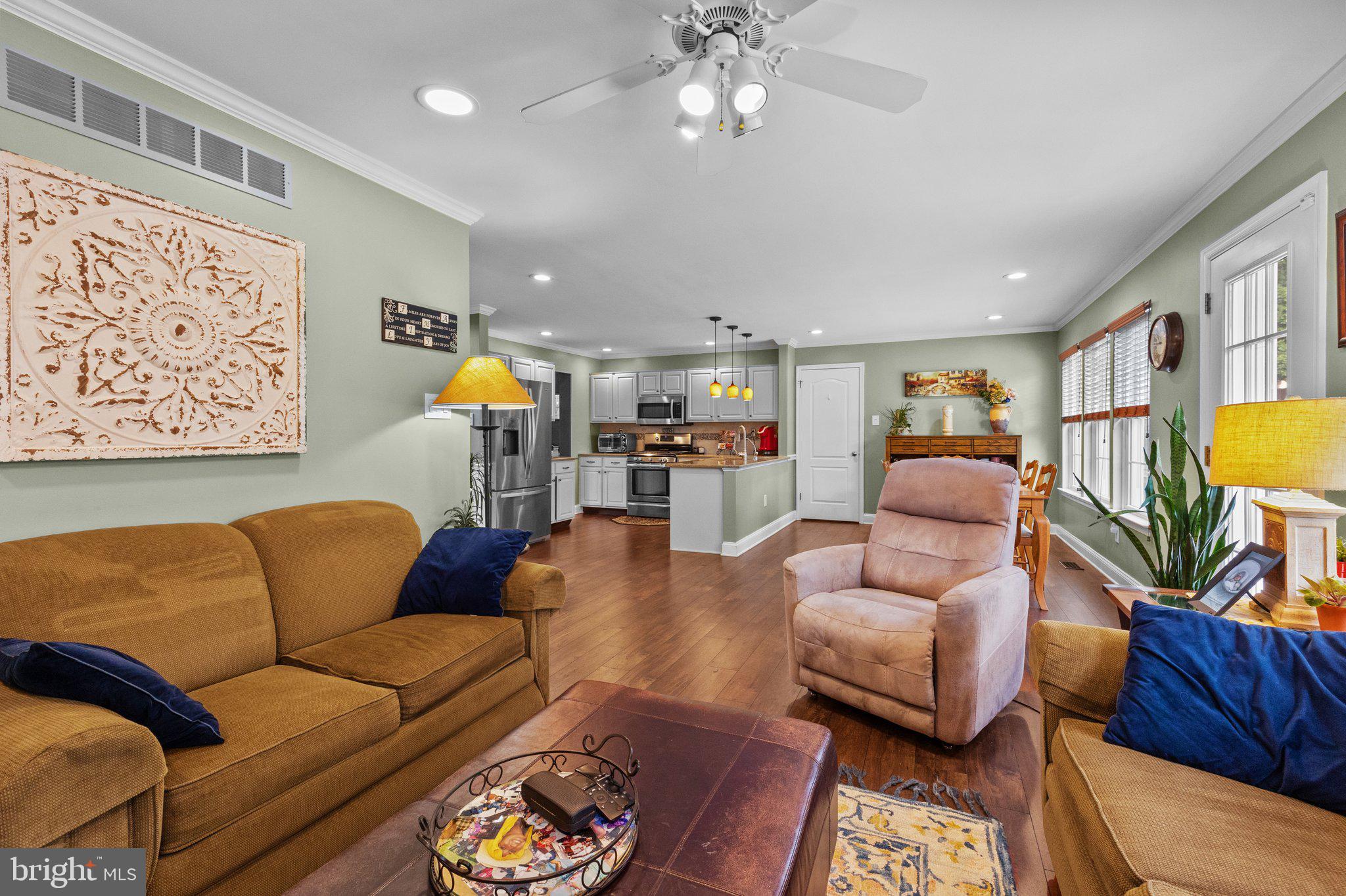 HIDDEN CREEK - Residential