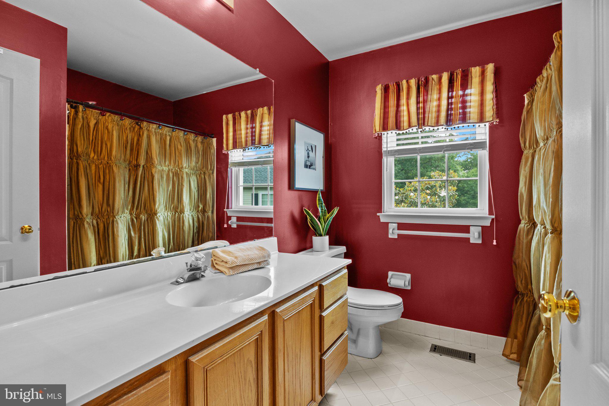 HIDDEN CREEK - Residential