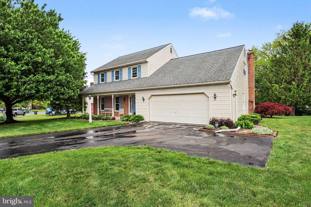Photo of 275 Hiestand Court, LANDISVILLE, PA 17538 (MLS # PALA2087760)