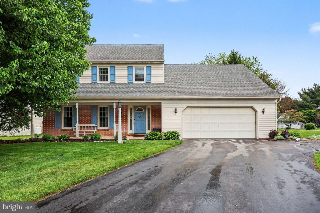 Photo of 275 Hiestand Court, LANDISVILLE, PA 17538 (MLS # PALA2087760)