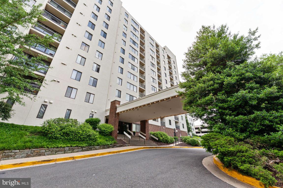 SENTINEL OF LANDMARK - Residential