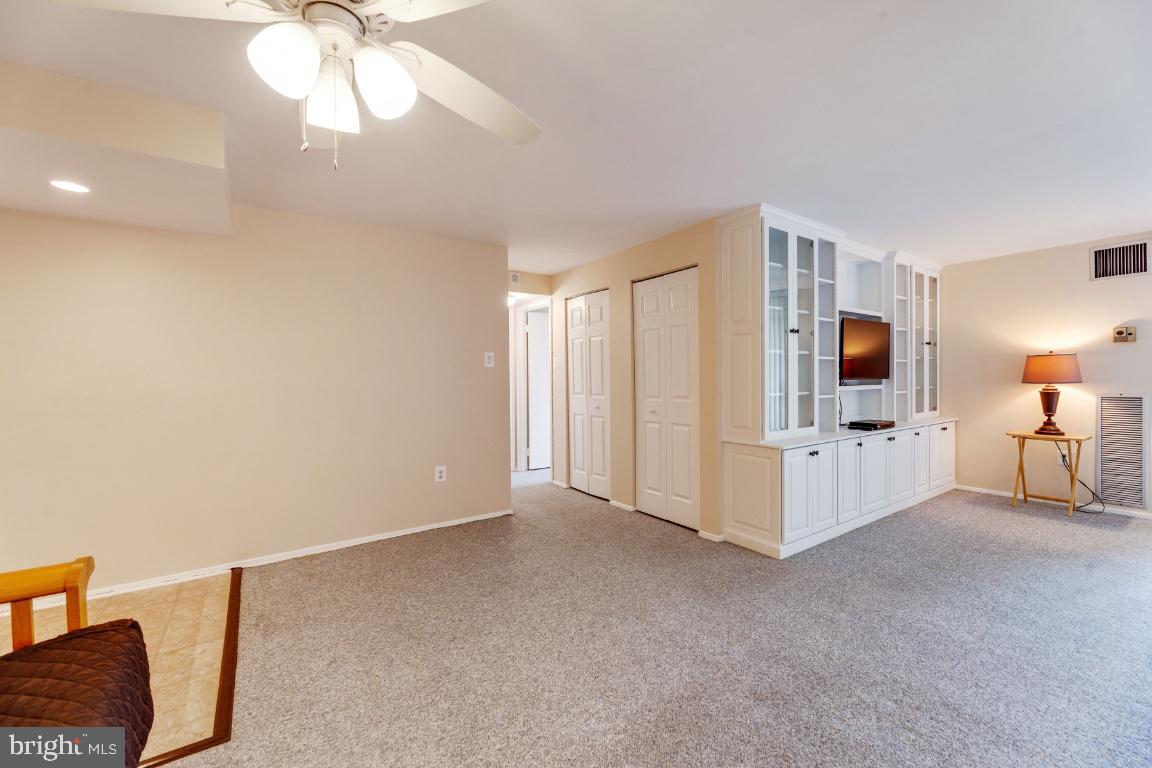 SENTINEL OF LANDMARK - Residential