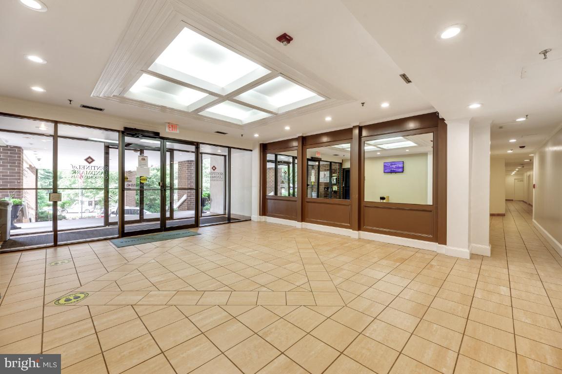 SENTINEL OF LANDMARK - Residential