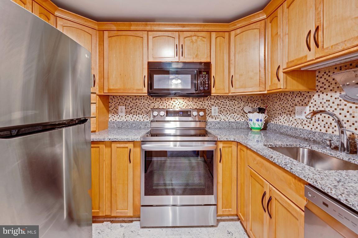 SENTINEL OF LANDMARK - Residential