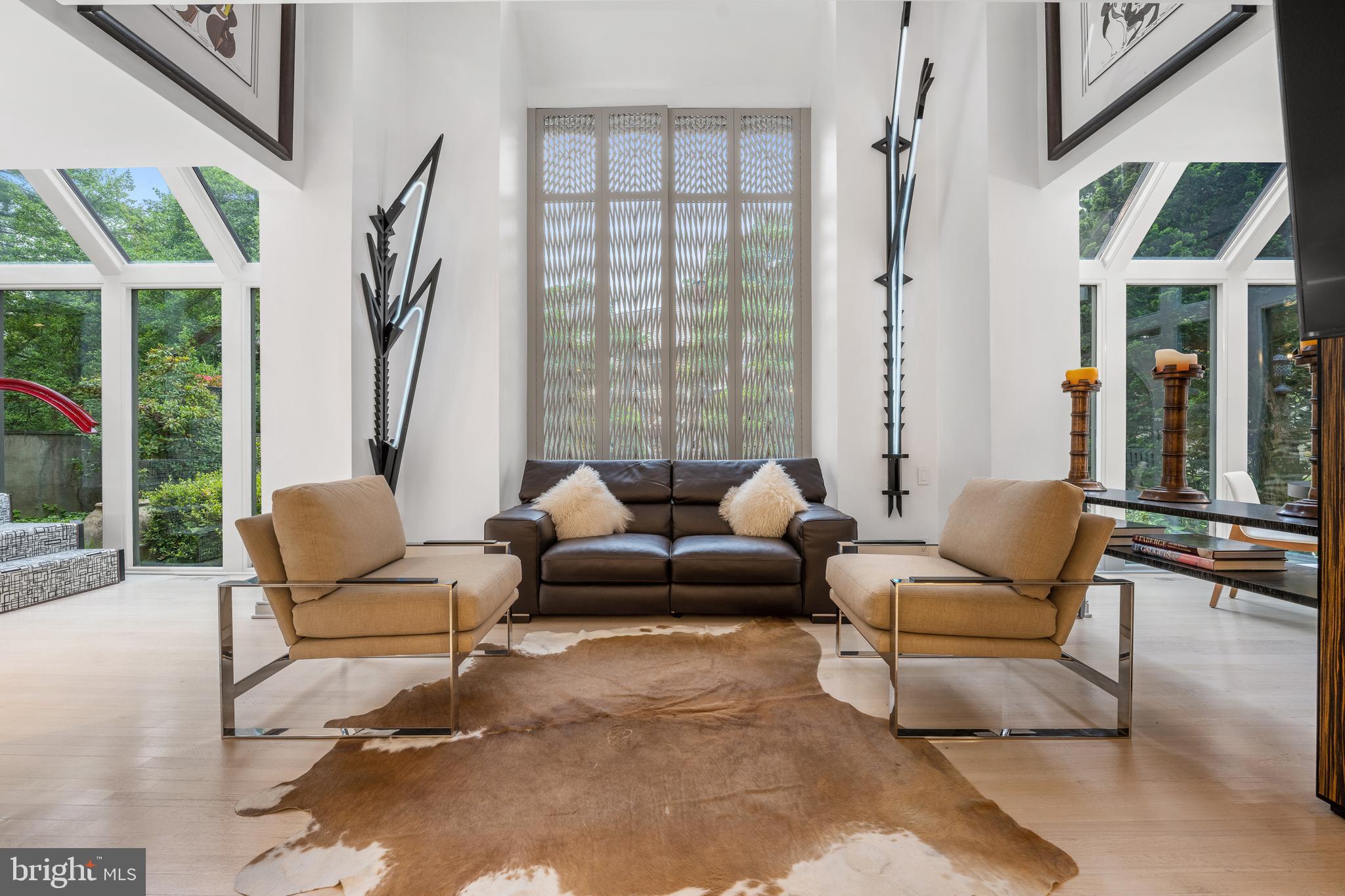 GLADWYNE - Residential