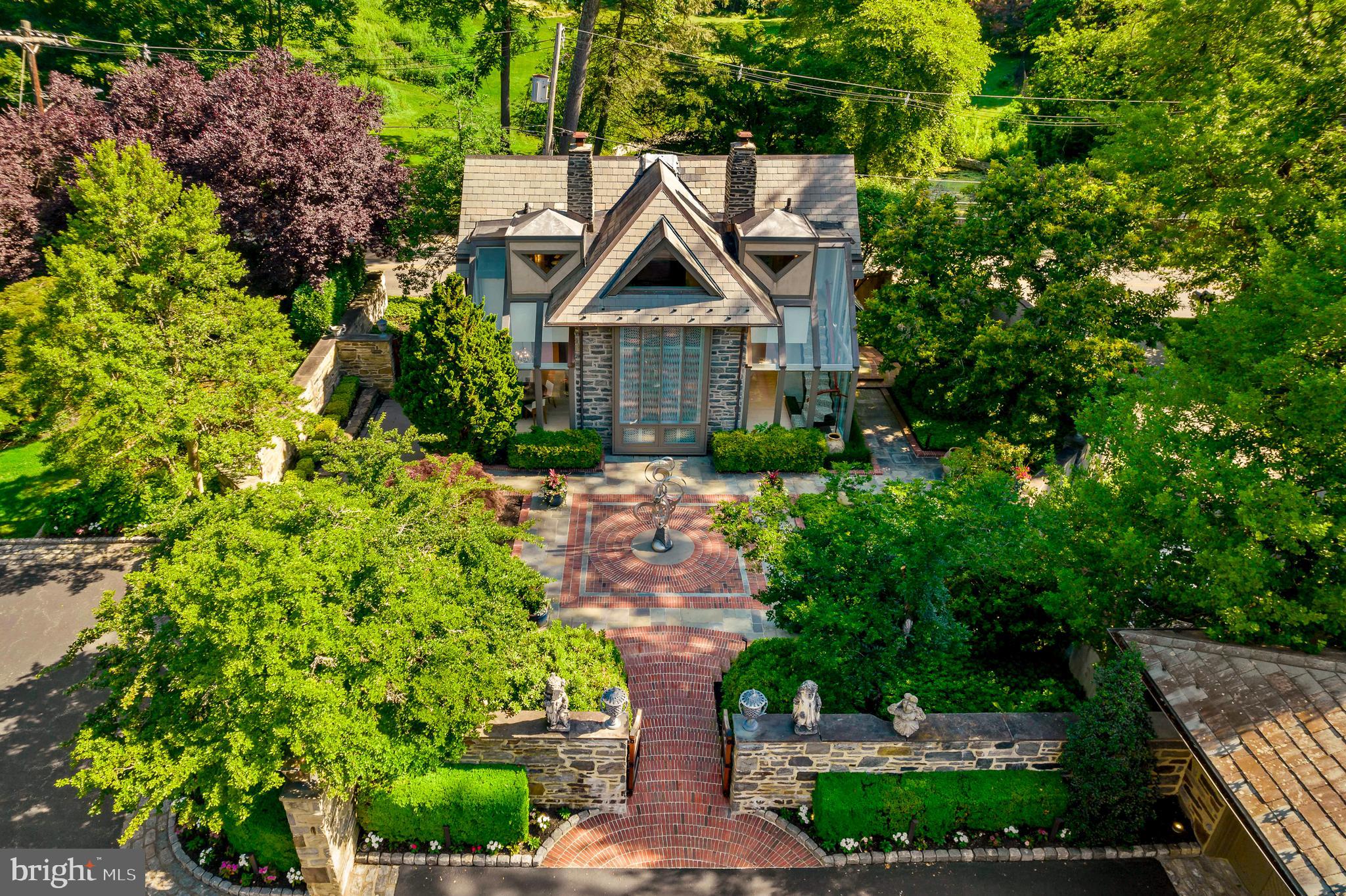 GLADWYNE - Residential