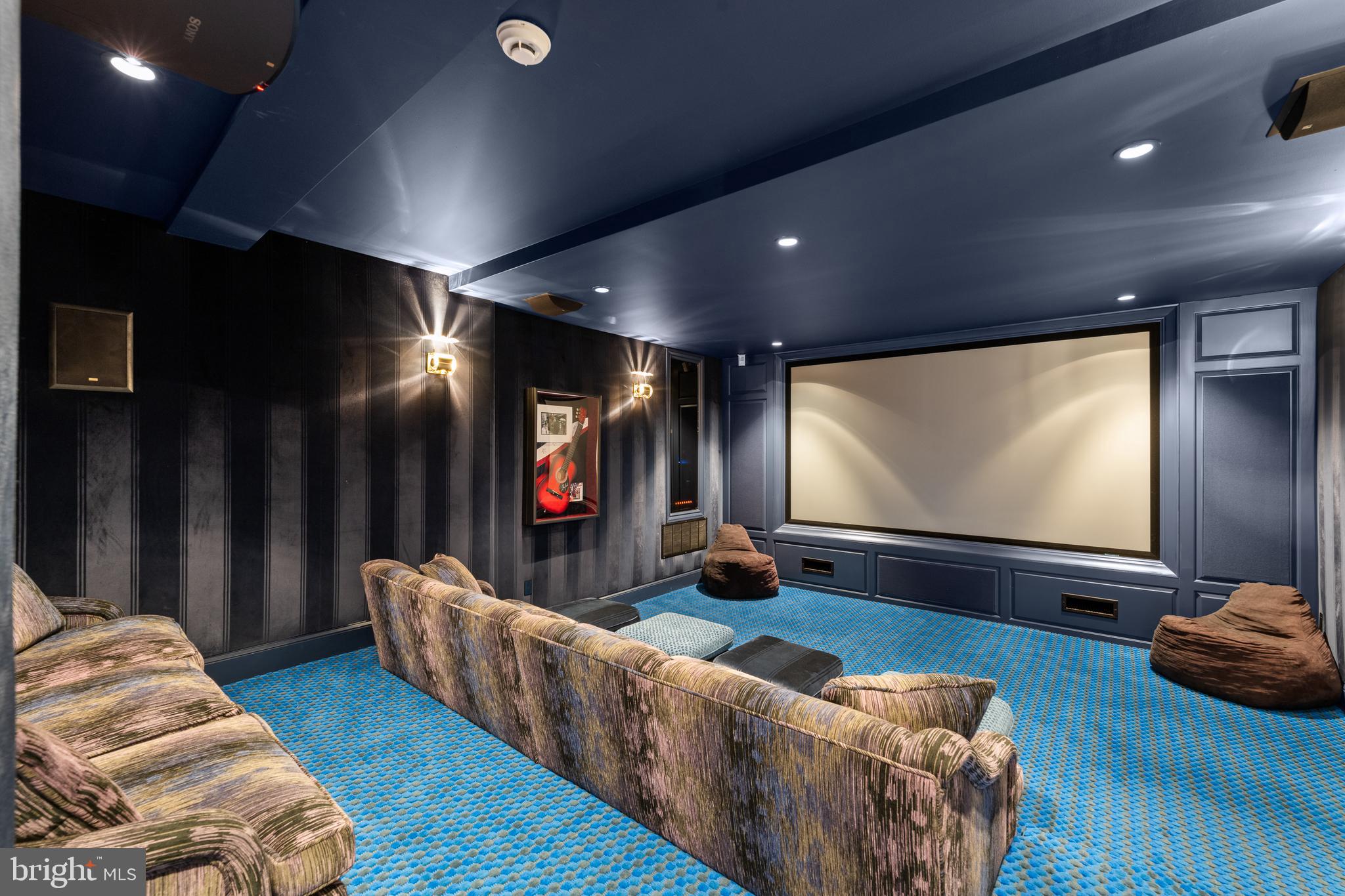 GLADWYNE - Residential