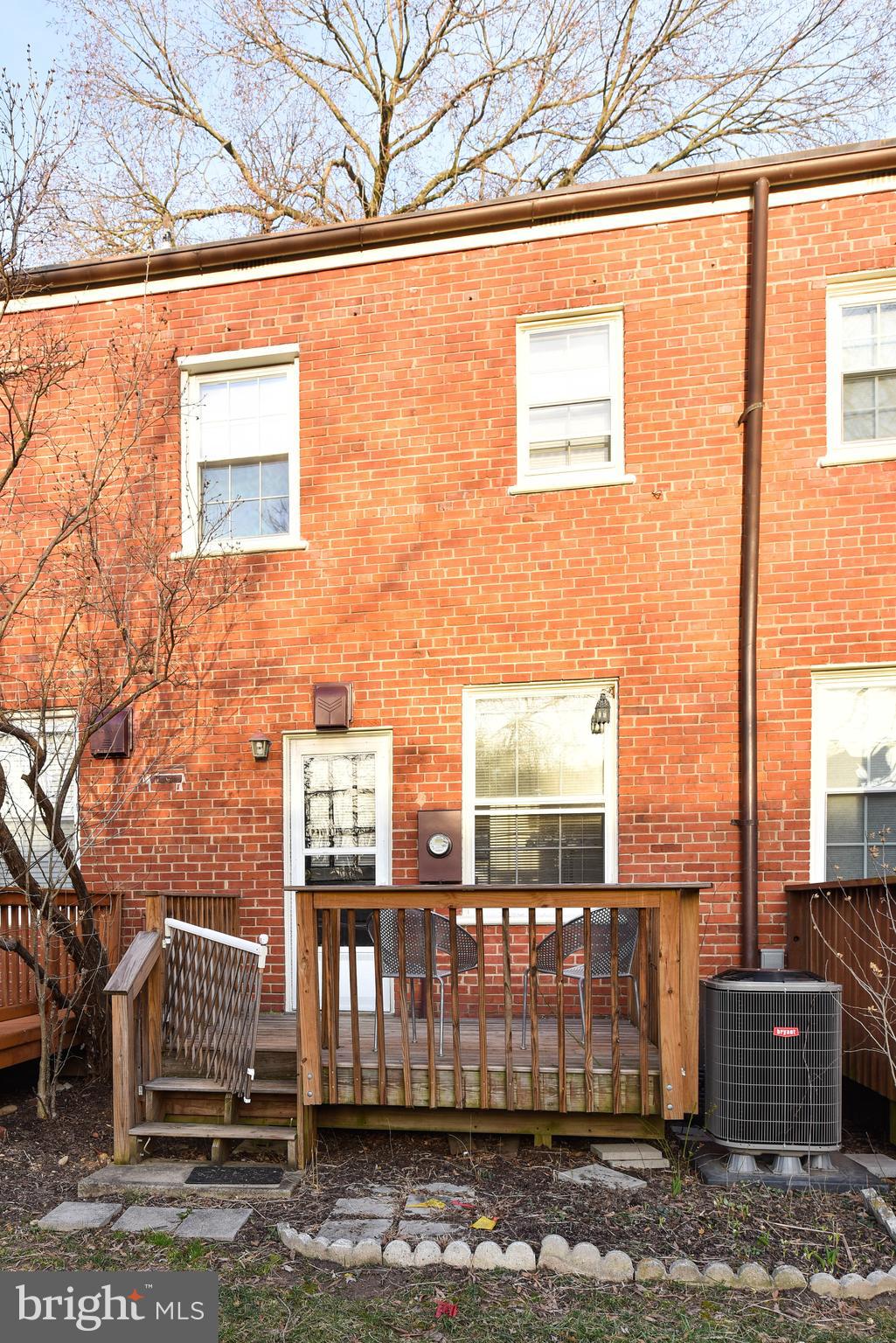 ARLINGTON VILLAGE - Residential