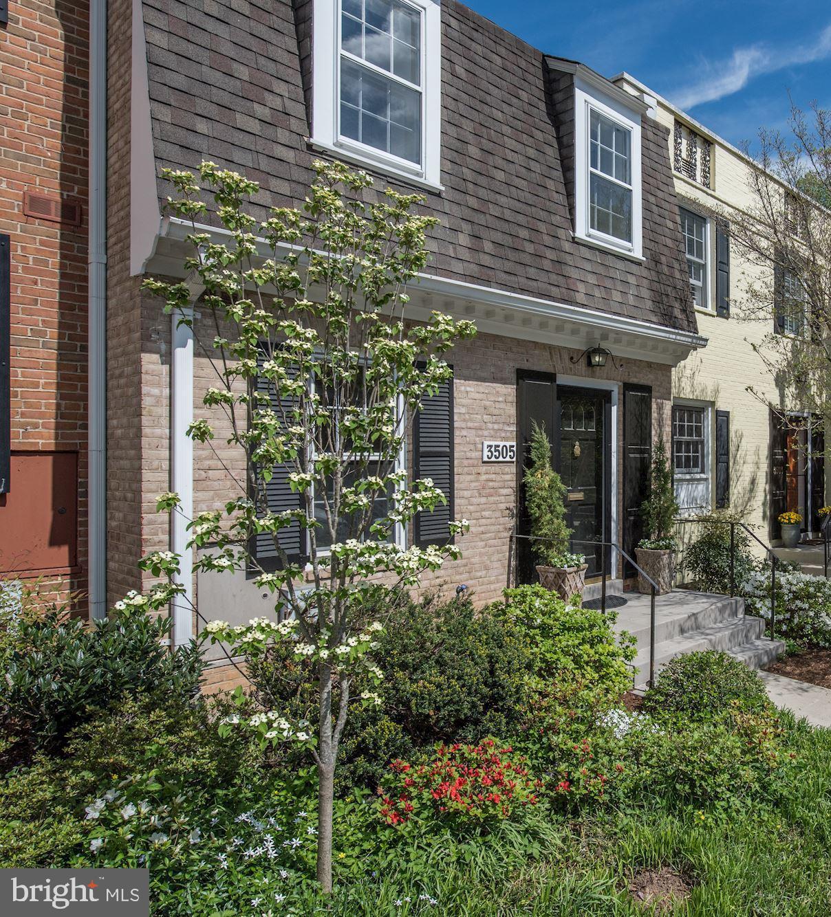 HAMLET PLACE - Residential