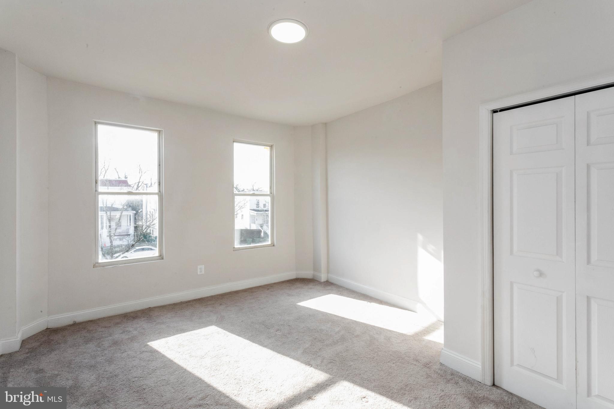 ARLINGTON - Residential