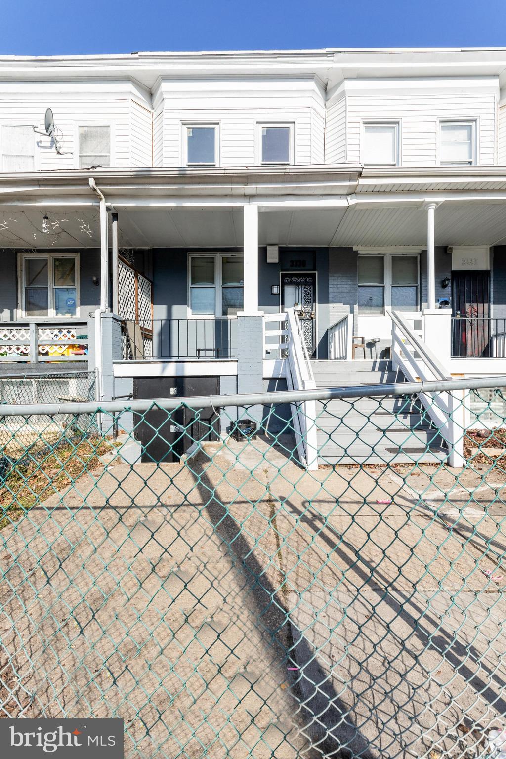 ARLINGTON - Residential