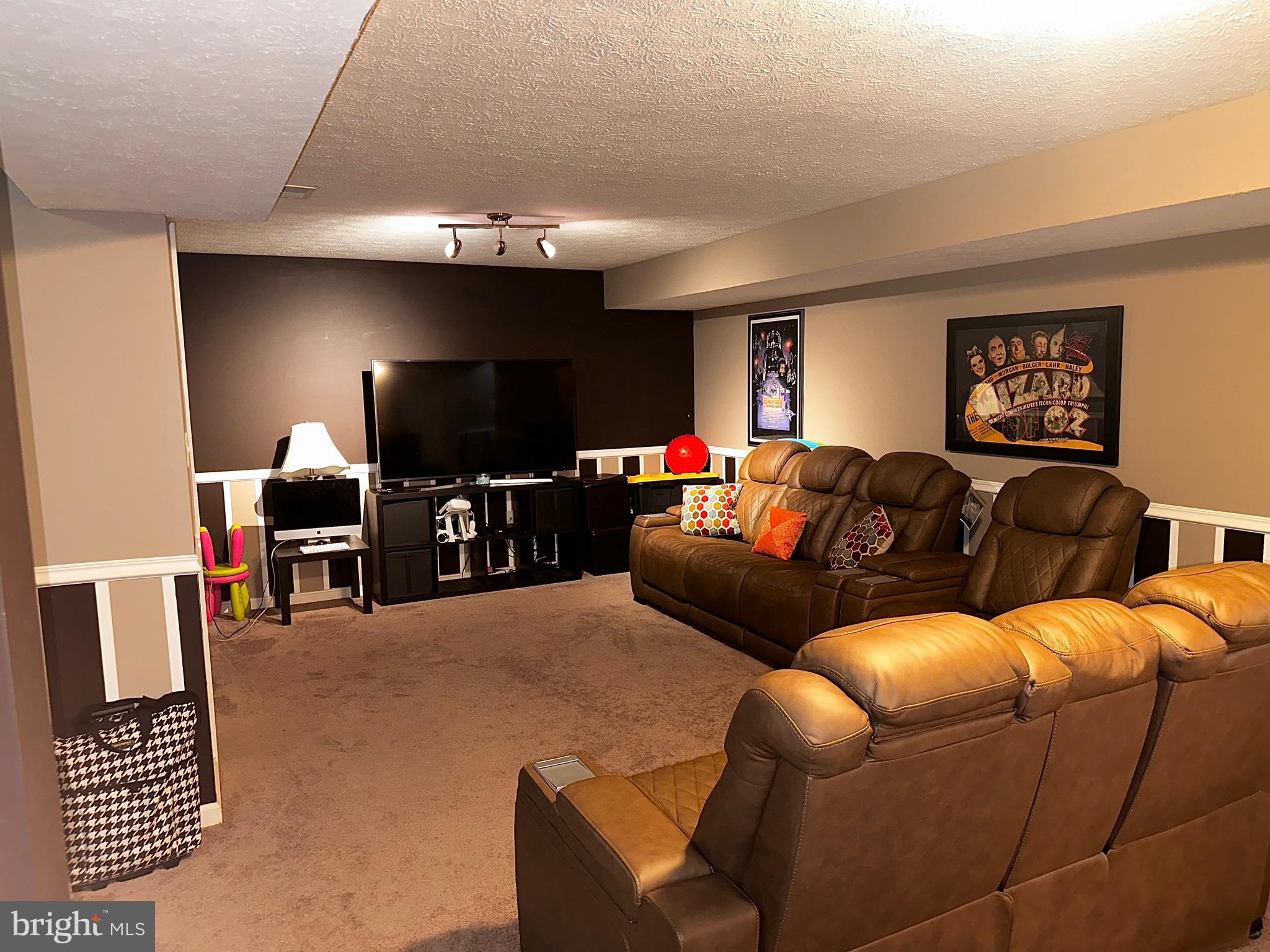 ASHFORD - Residential