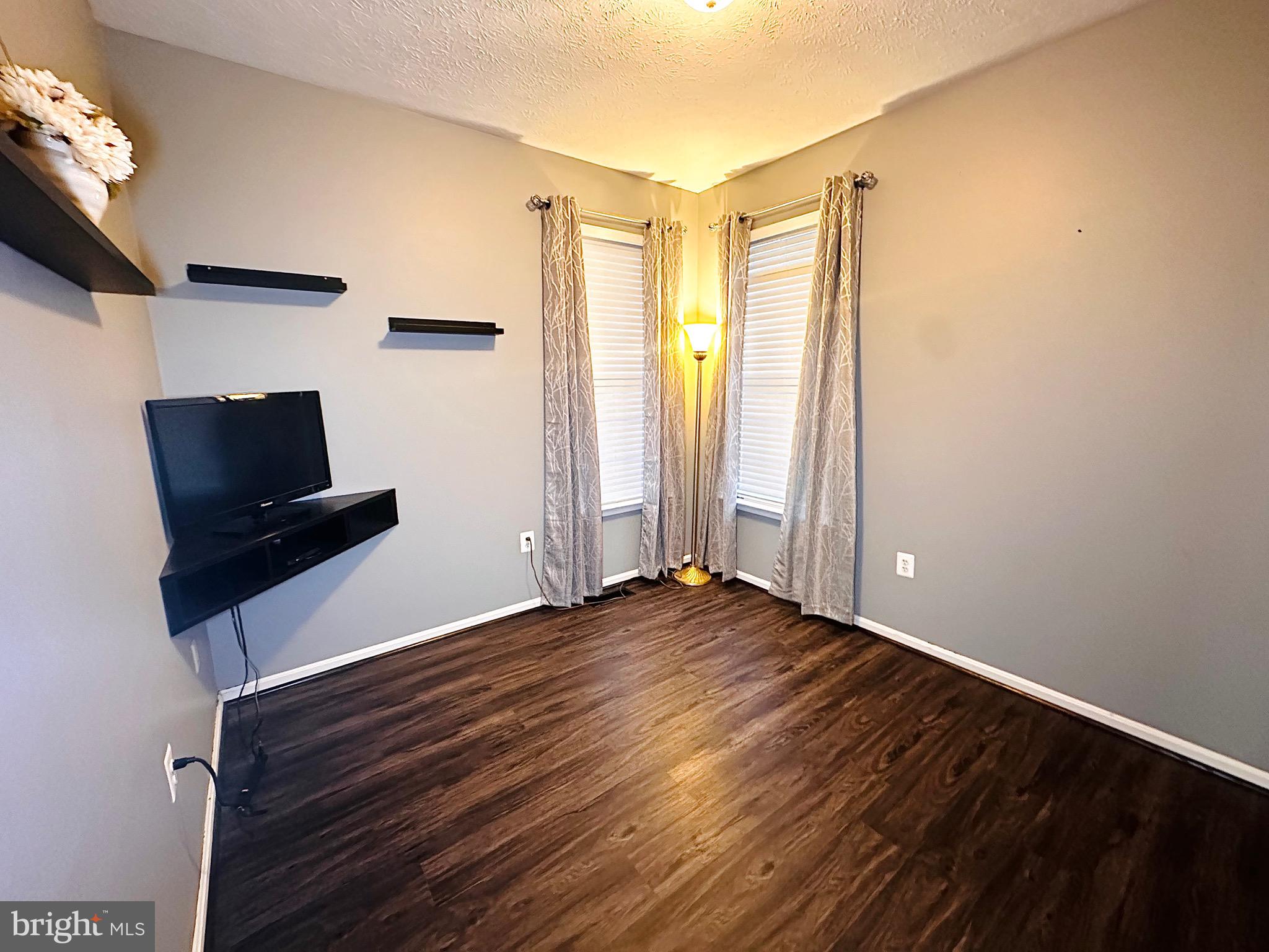 ASHFORD - Residential