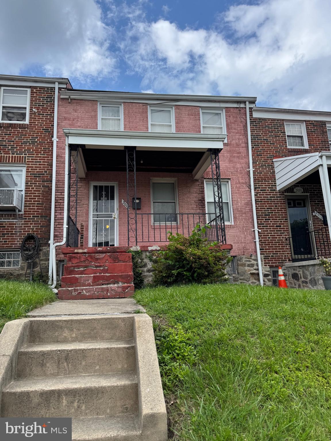 Listed and sold Simultaneously