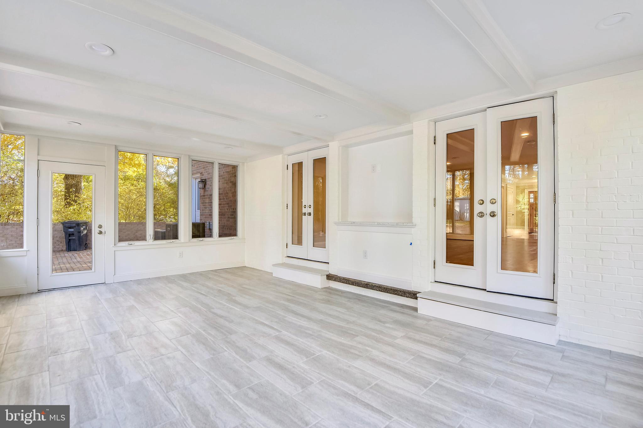 VAUXCLEUSE - Residential