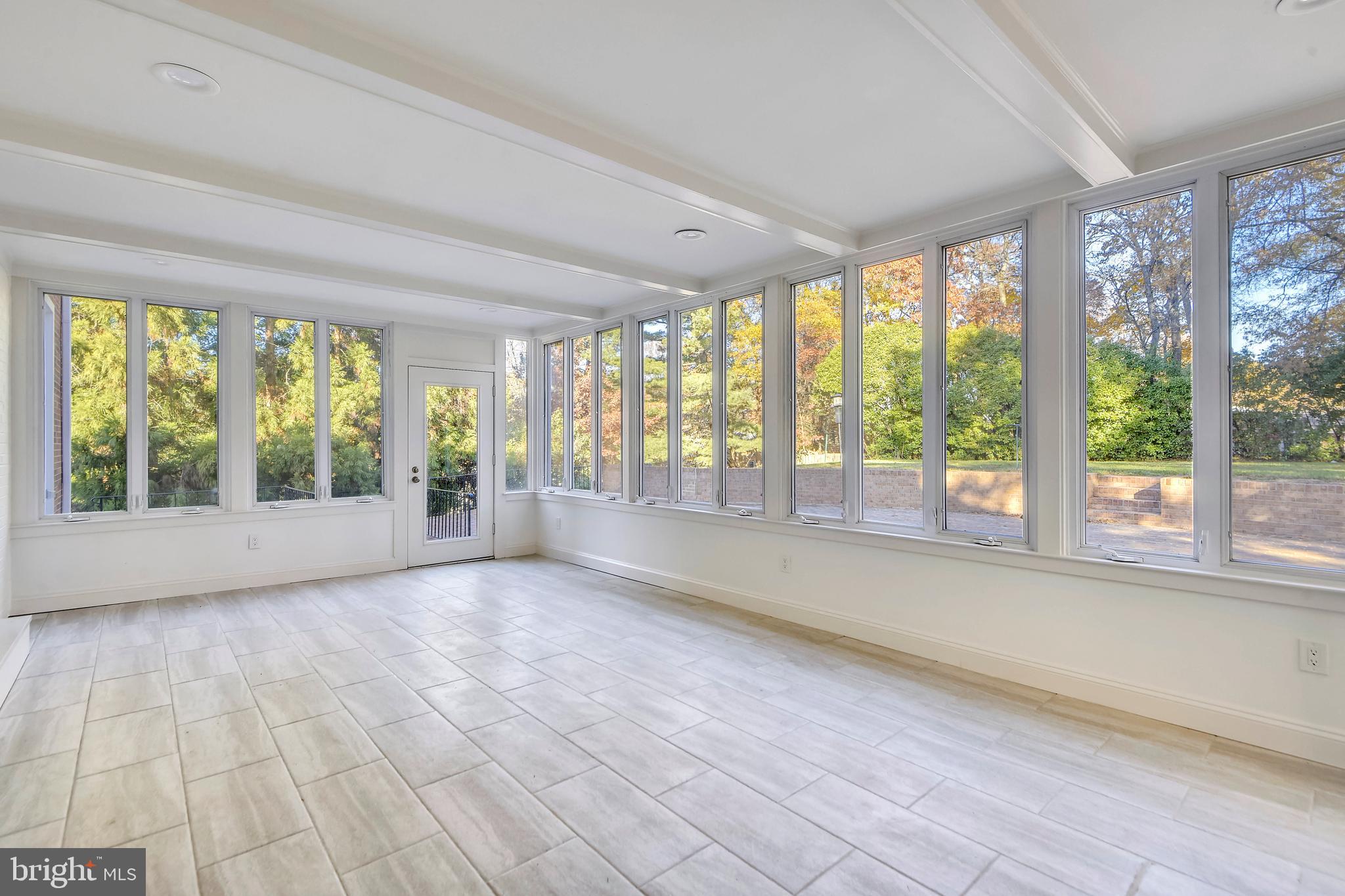 VAUXCLEUSE - Residential