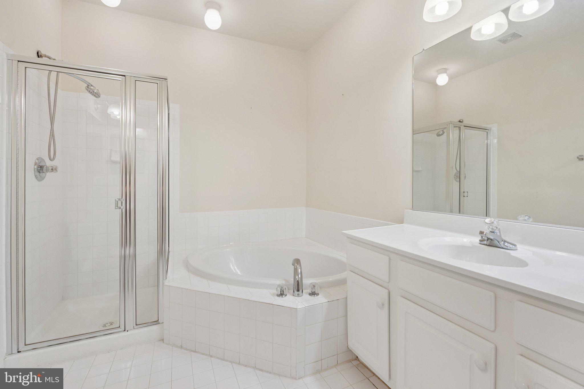 RIDGE TOP - Residential Lease