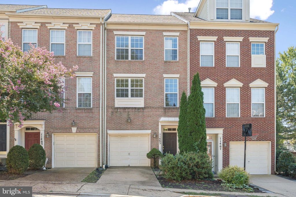 Photo of 11465 Log Ridge Drive, FAIRFAX, VA 22030 (MLS # VAFX2267636)