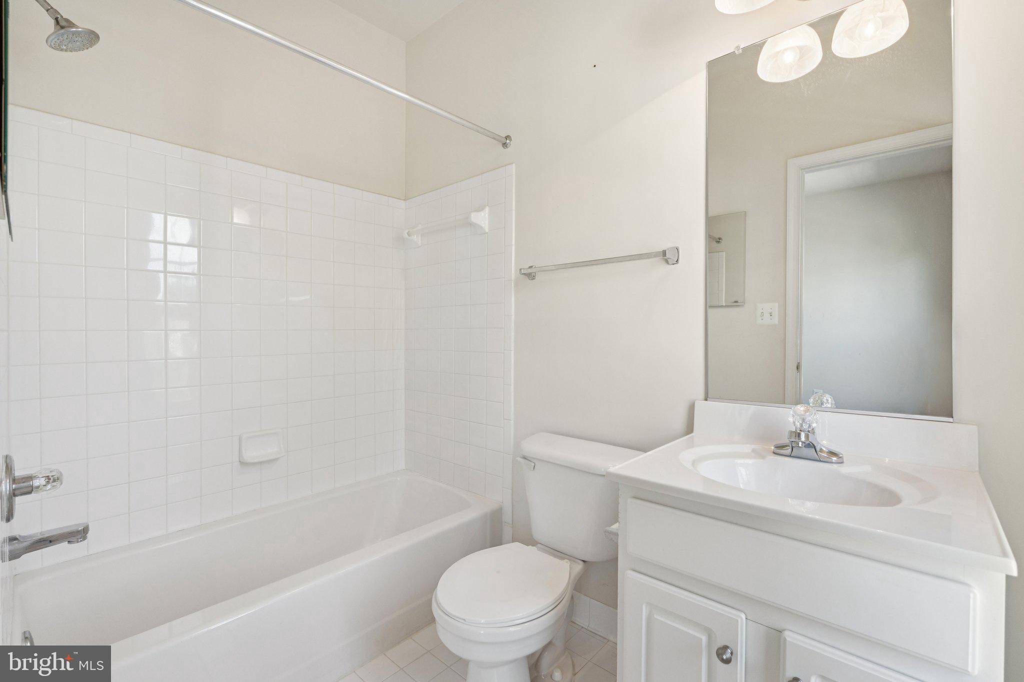 RIDGE TOP - Residential Lease