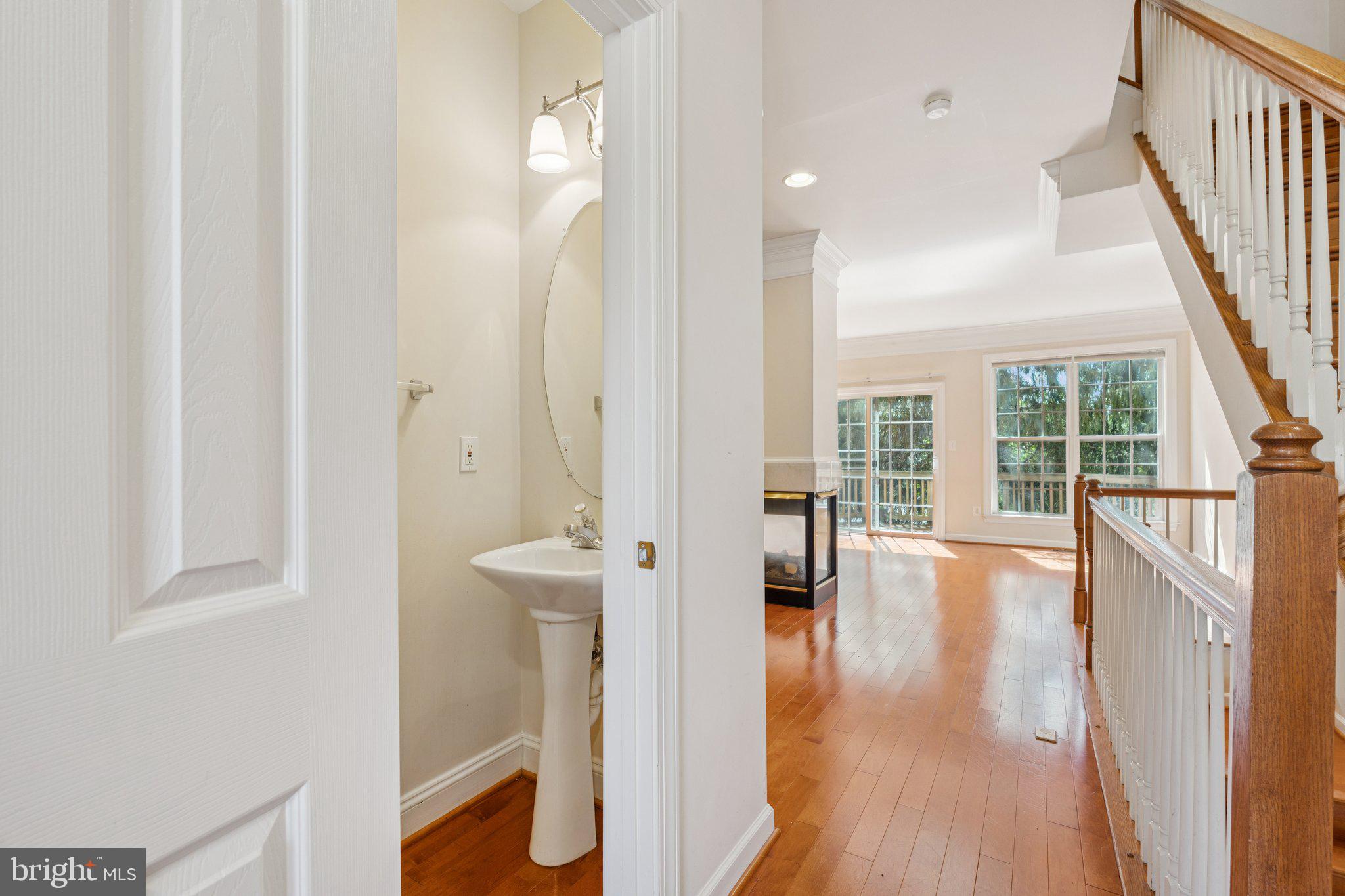 RIDGE TOP - Residential Lease