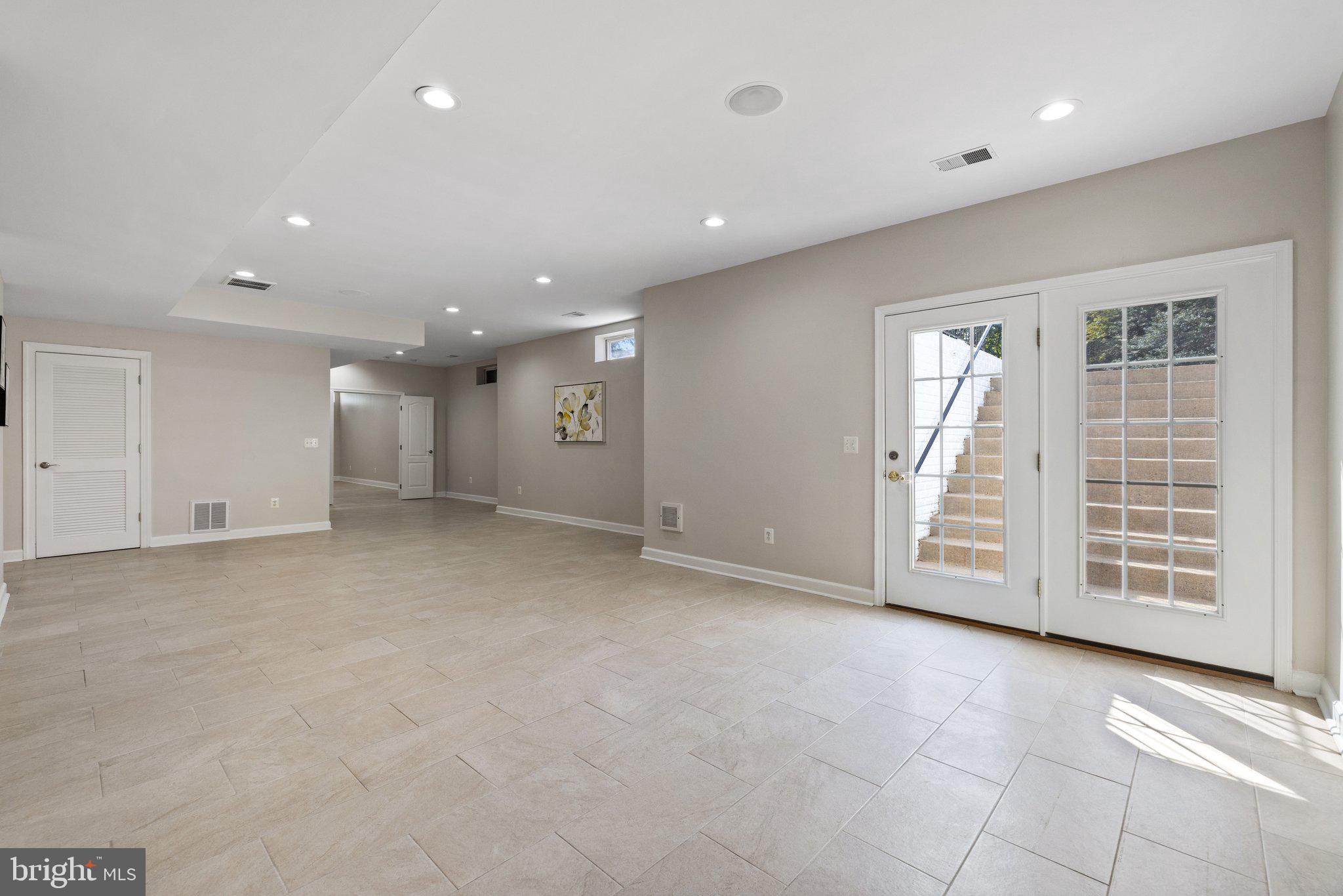 OAK HILL ESTATES - Residential