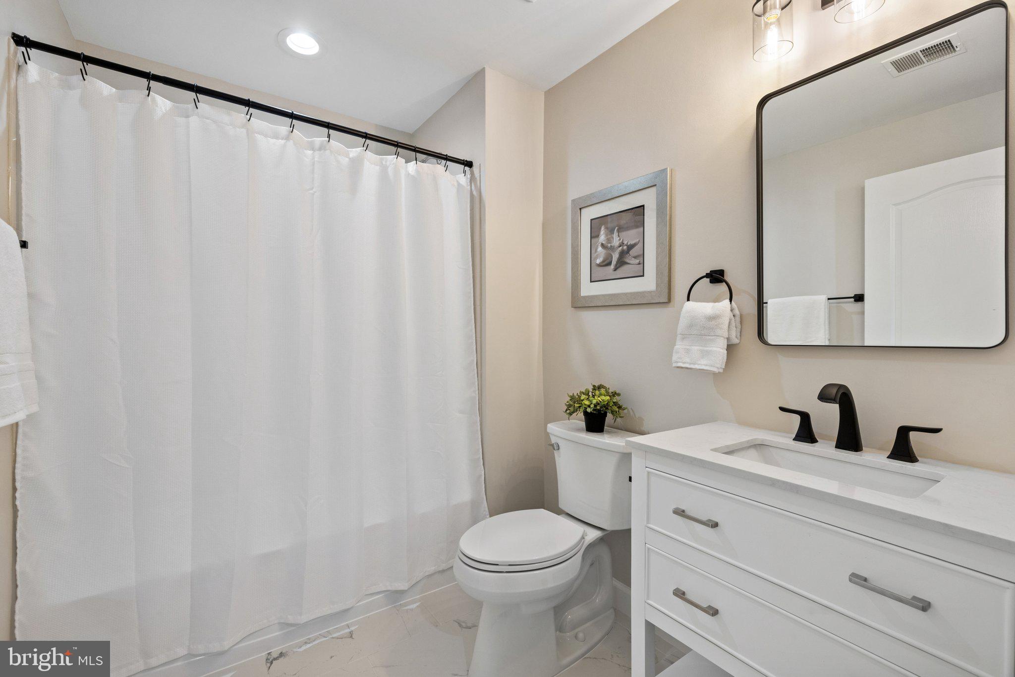 OAK HILL ESTATES - Residential