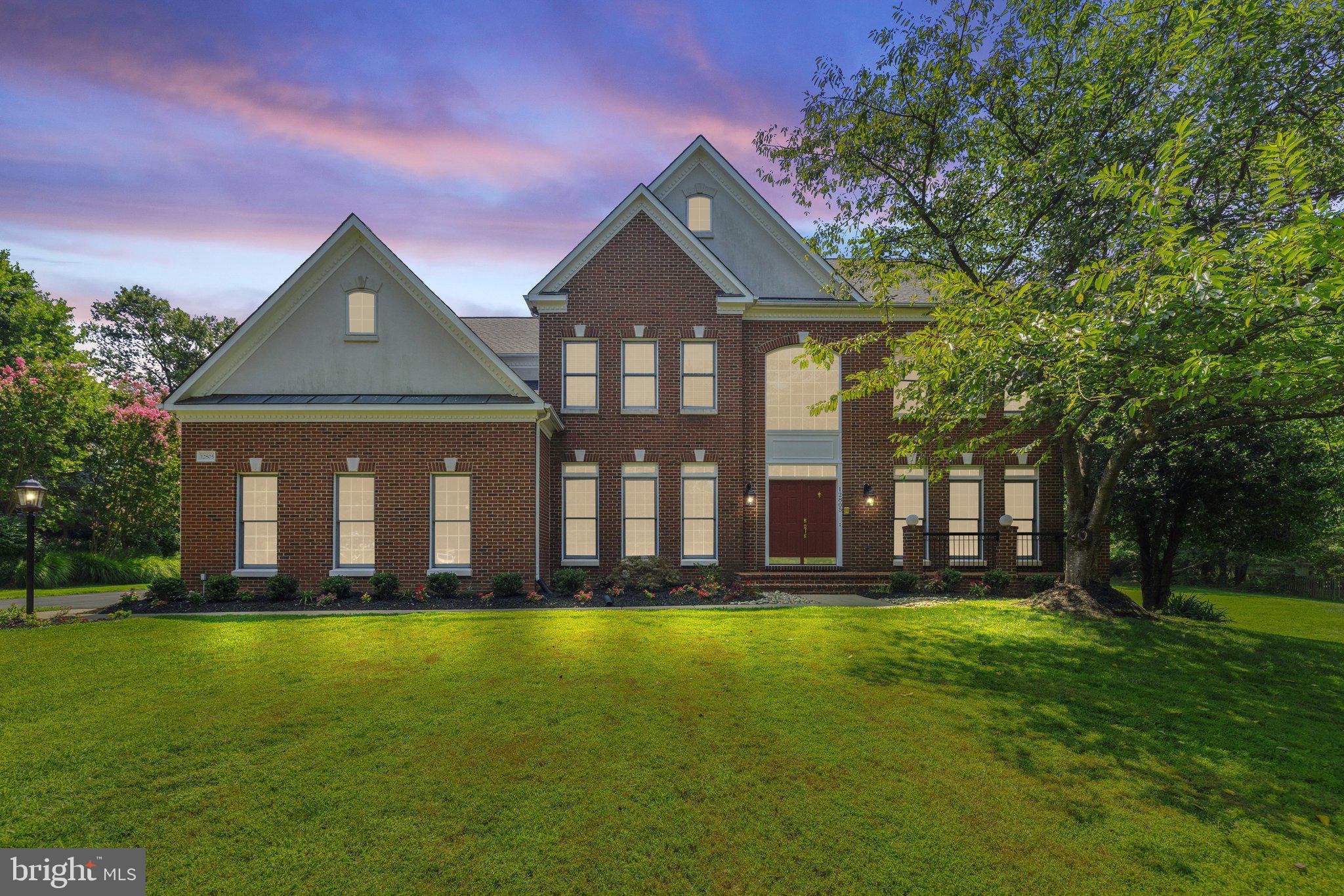 OAK HILL ESTATES - Residential