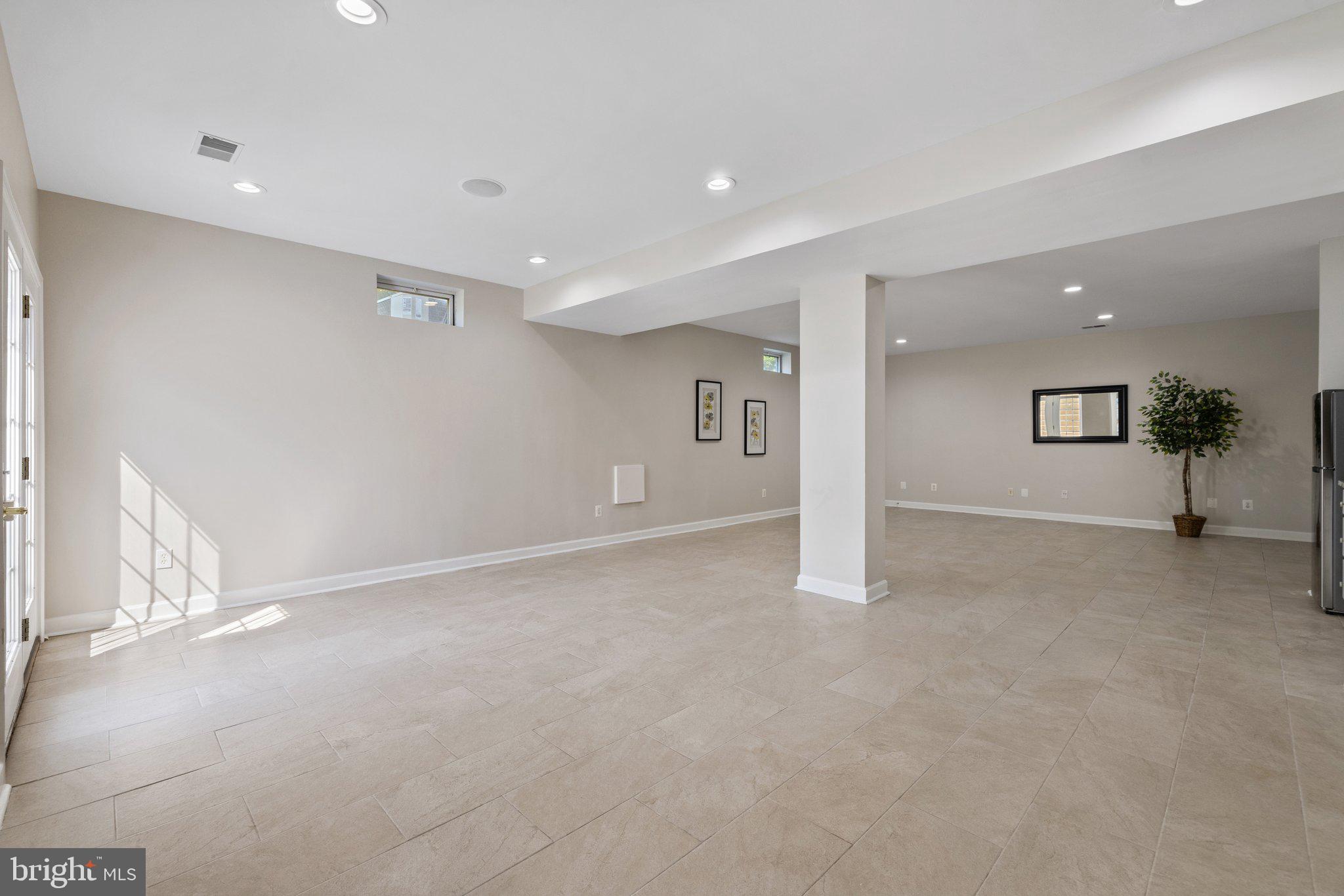 OAK HILL ESTATES - Residential