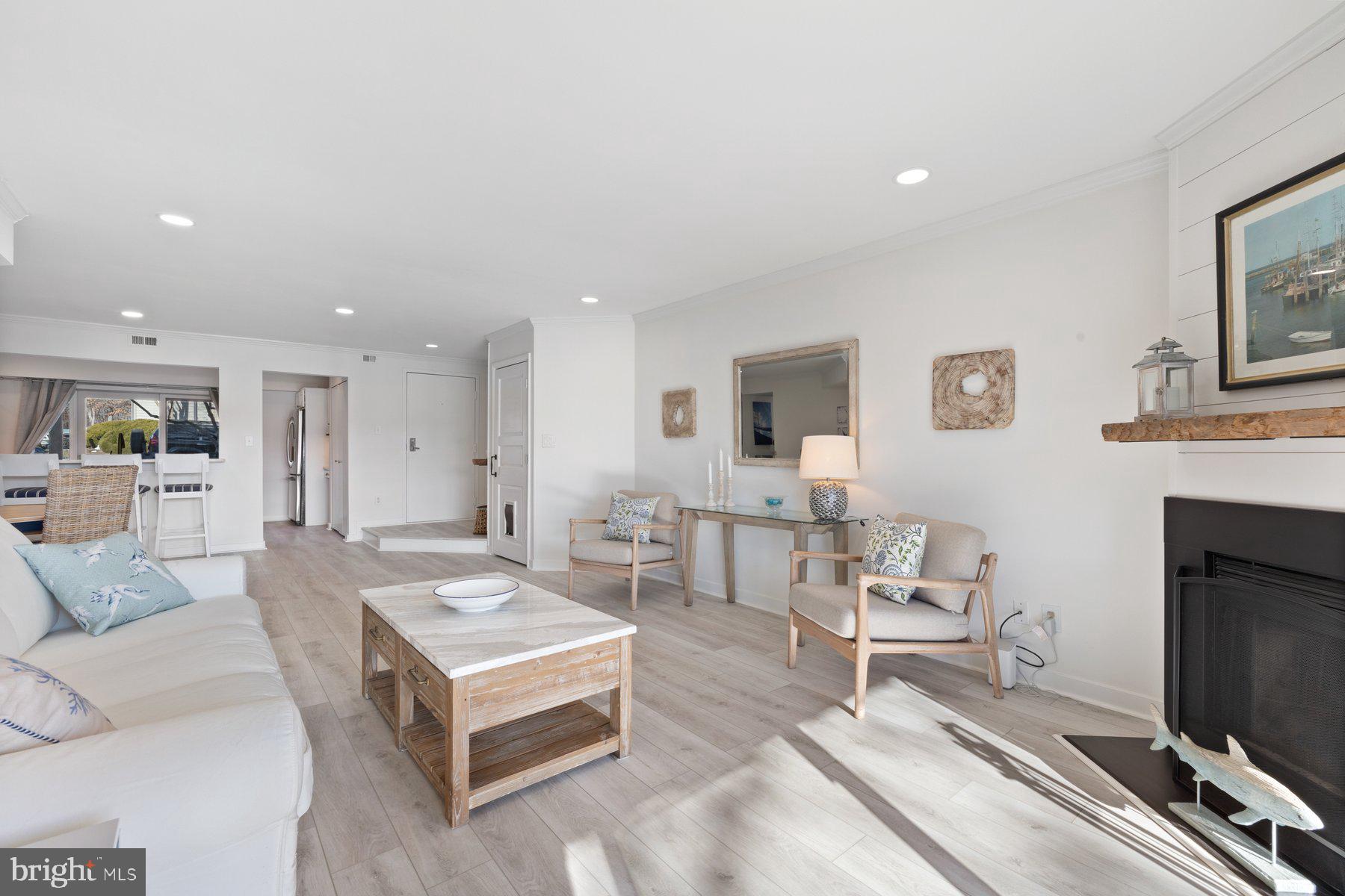 CHESAPEAKE HARBOUR - Residential