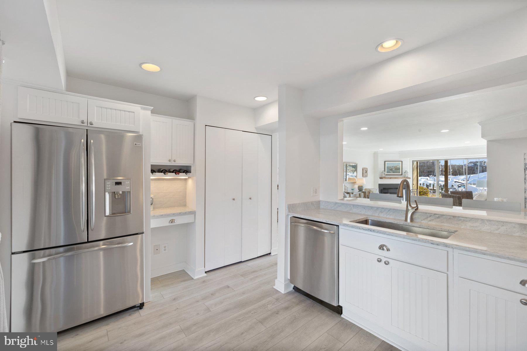 CHESAPEAKE HARBOUR - Residential