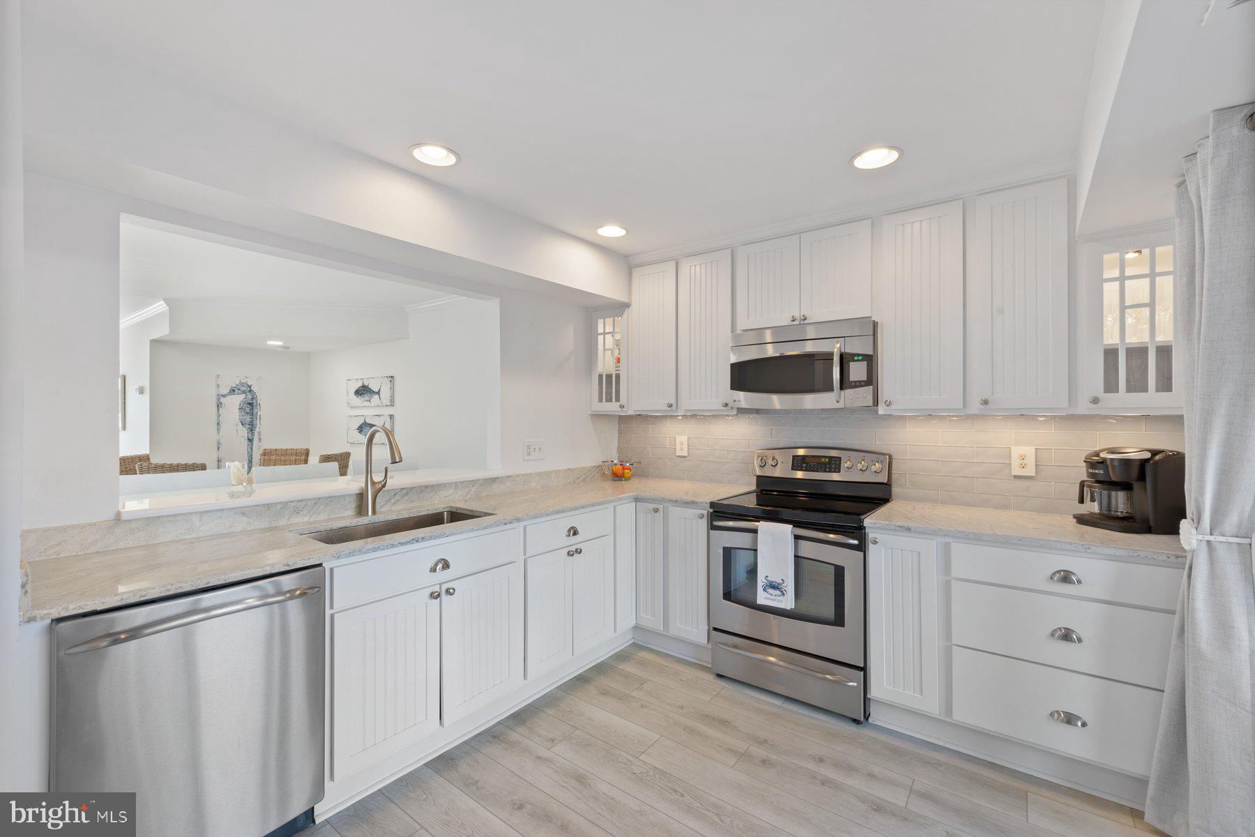 CHESAPEAKE HARBOUR - Residential