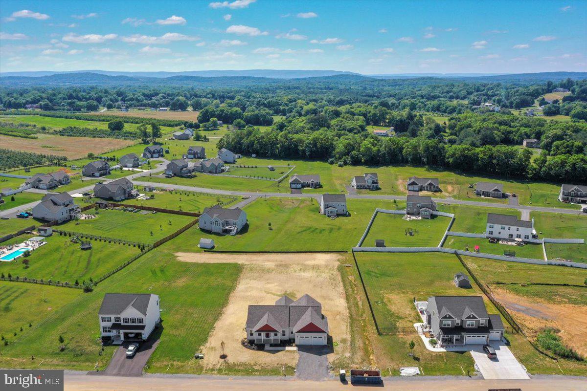 AMBERFIELD - Residential