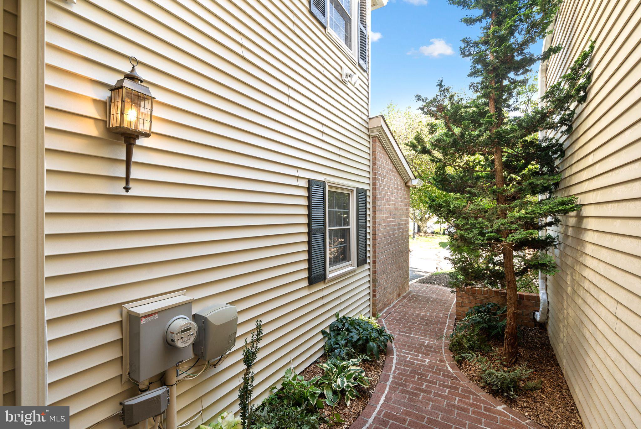 91 SUTPHIN PNES WAY